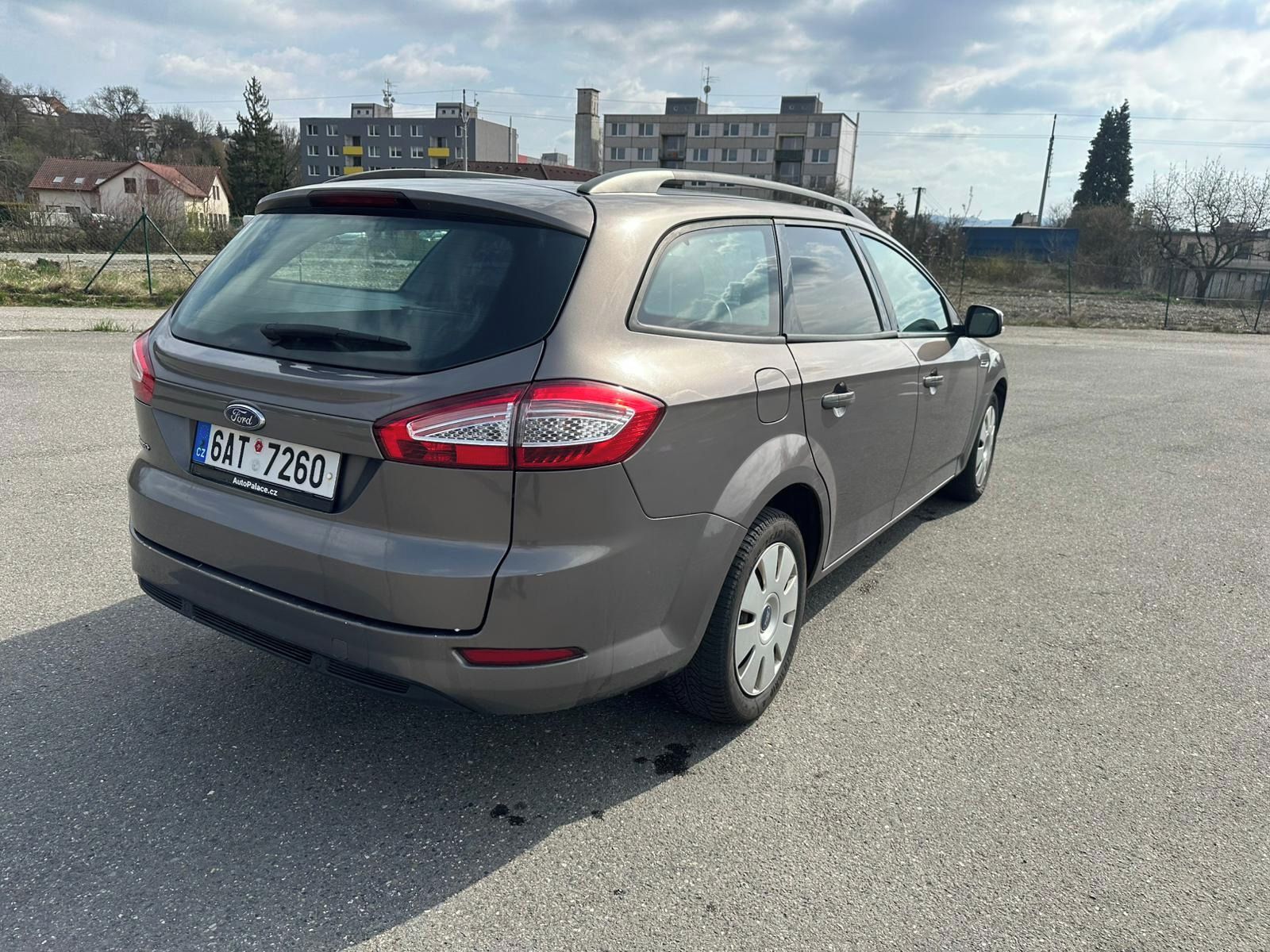 Ford Mondeo, Kombi 1.6 EcoBoost 118 kW - fotka 5
