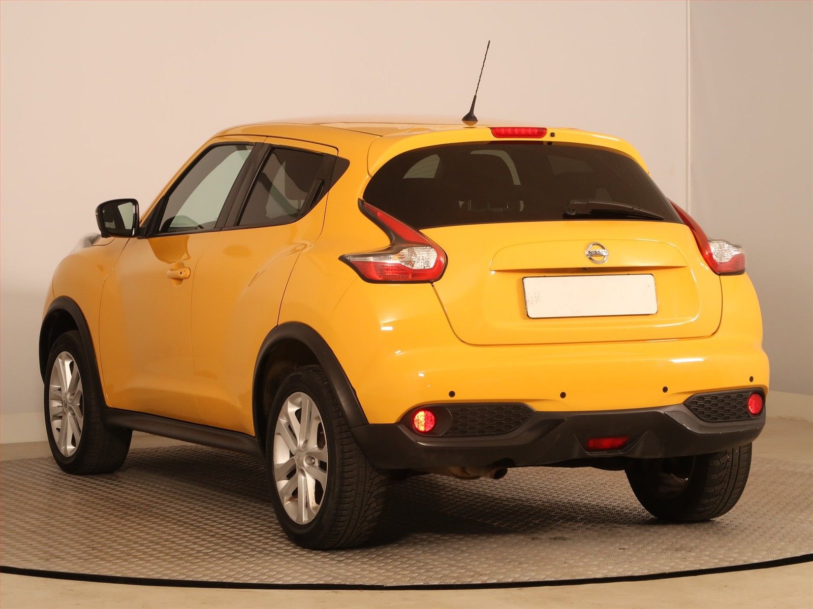 Nissan Juke, 1.6 i, Automat, Kůže, Navi - fotka 4