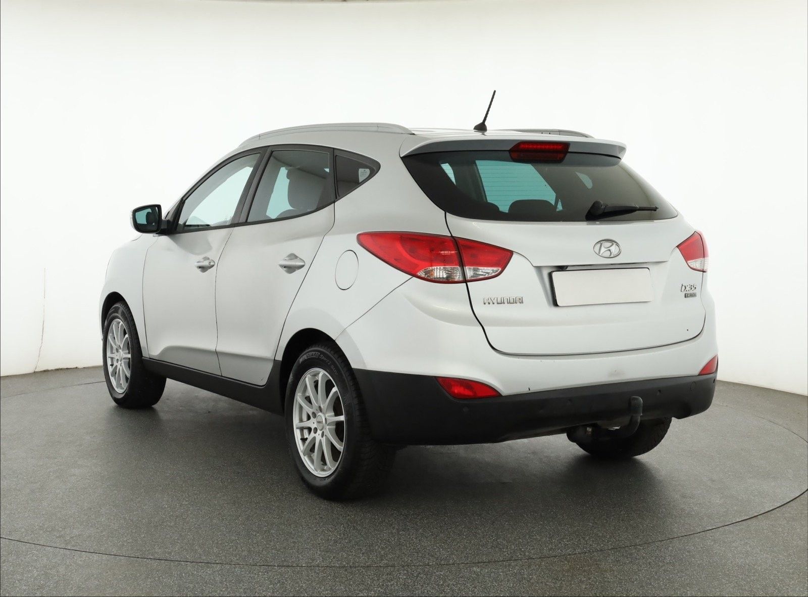 Hyundai ix35, 2.0 CRDi, Kožené sedačky - fotka 4