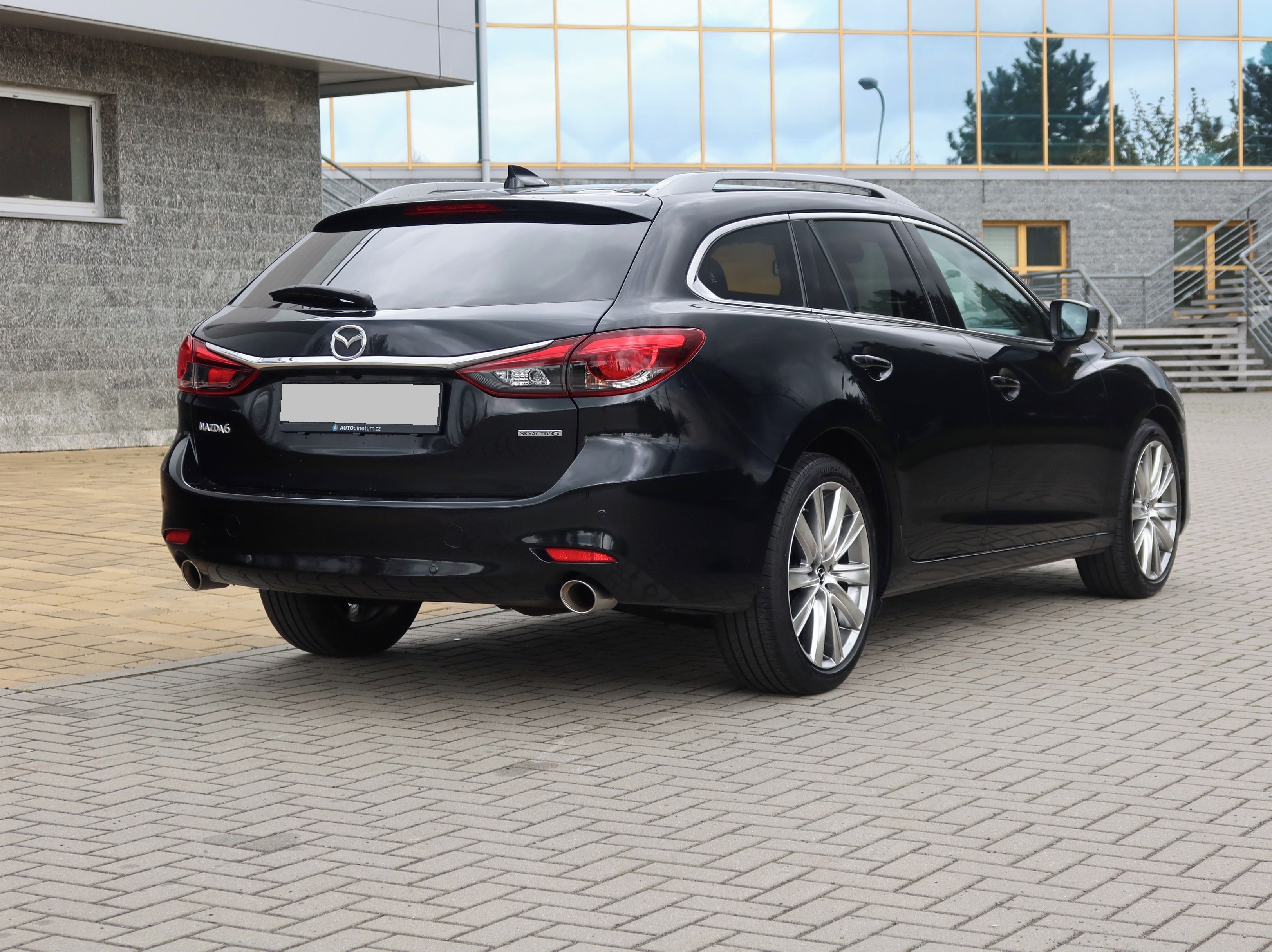 Mazda 6, 2.5 Skyactiv-G, Sports-Line AT - fotka 3