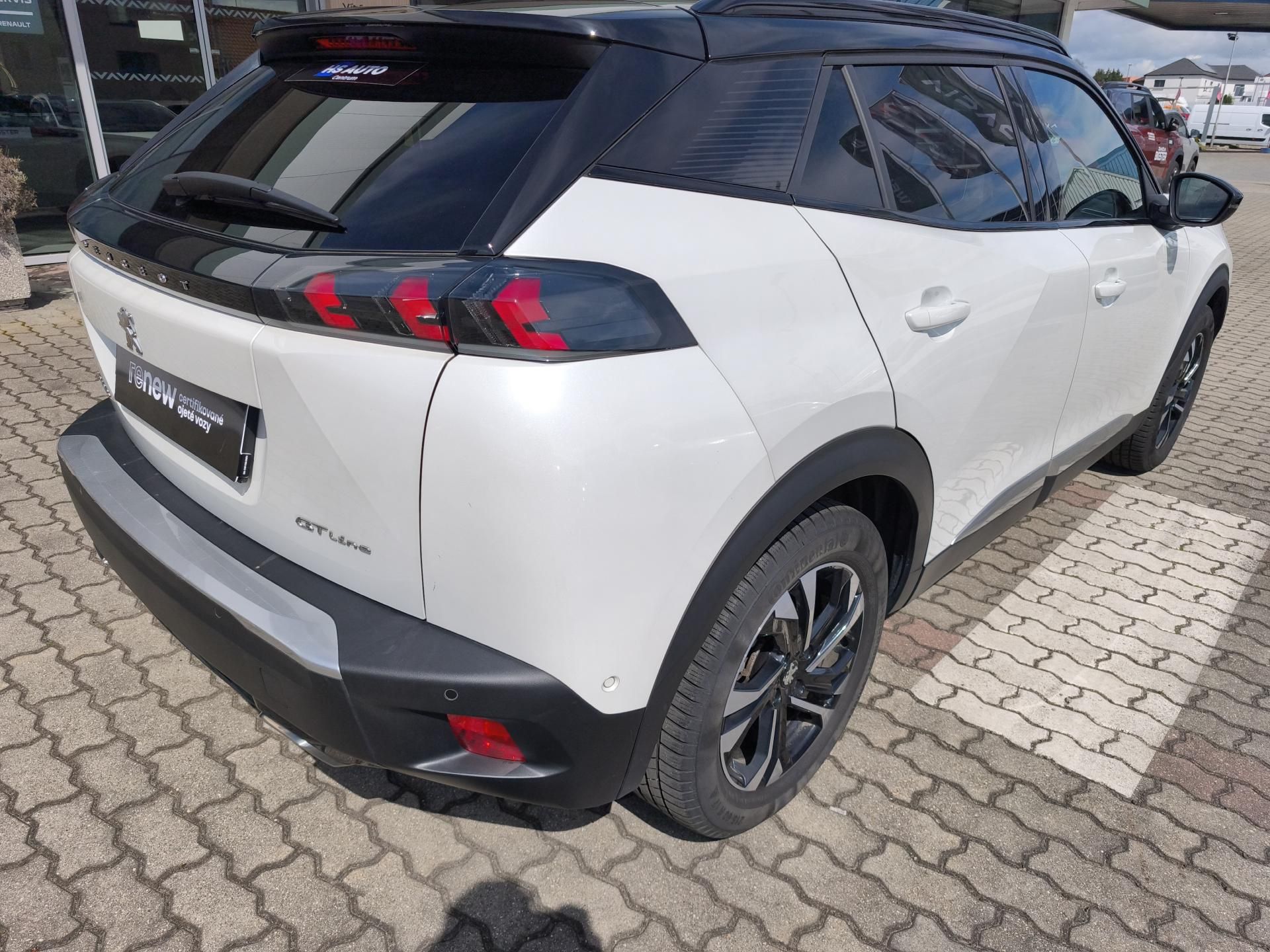 Peugeot 2008, 2020 GT Line 1.2 PT 96kW - fotka 5