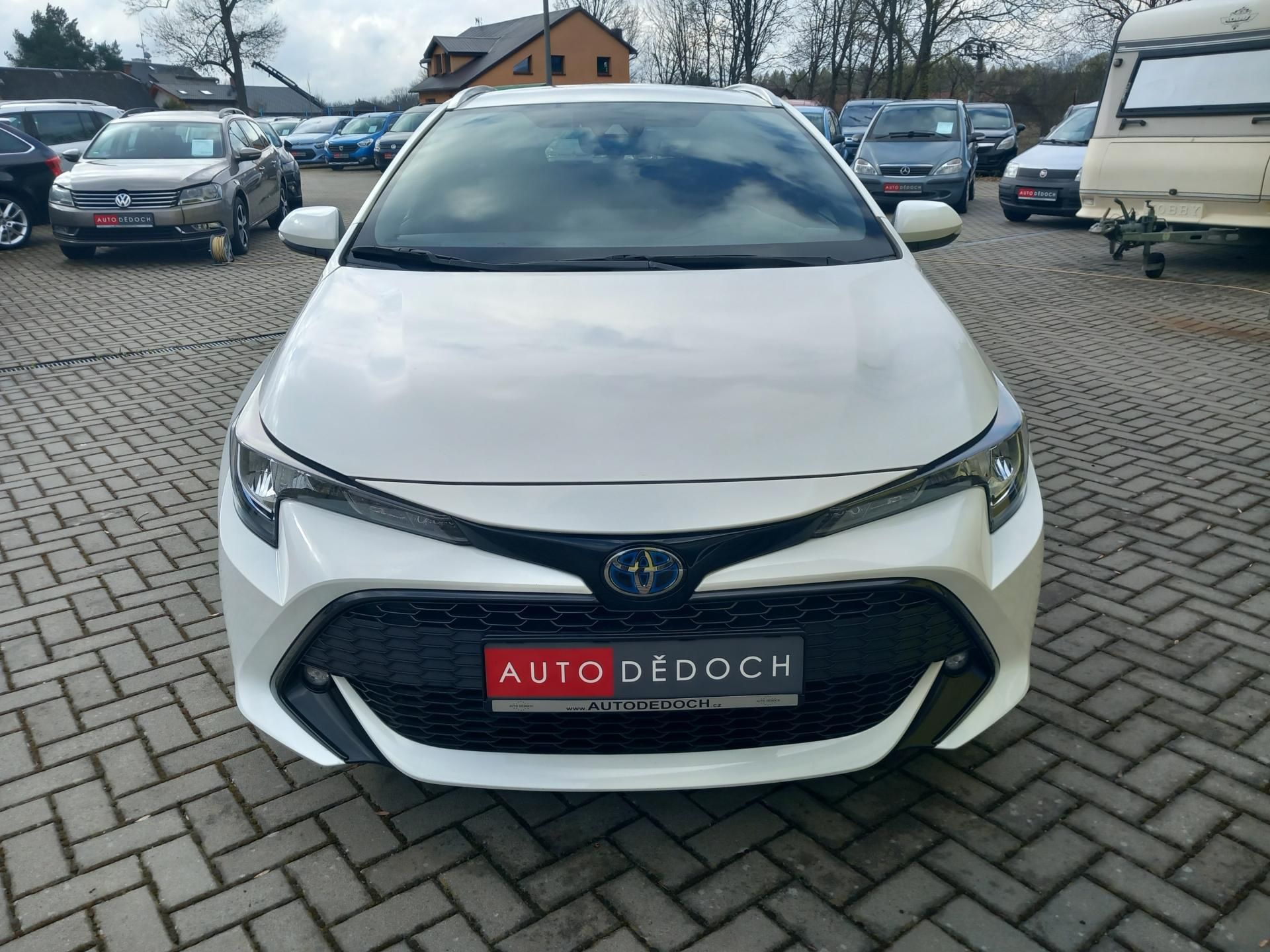 Toyota Corolla, 1,8 NAVI VYHŘ.VOLANT ODPOČET ! - fotka 2