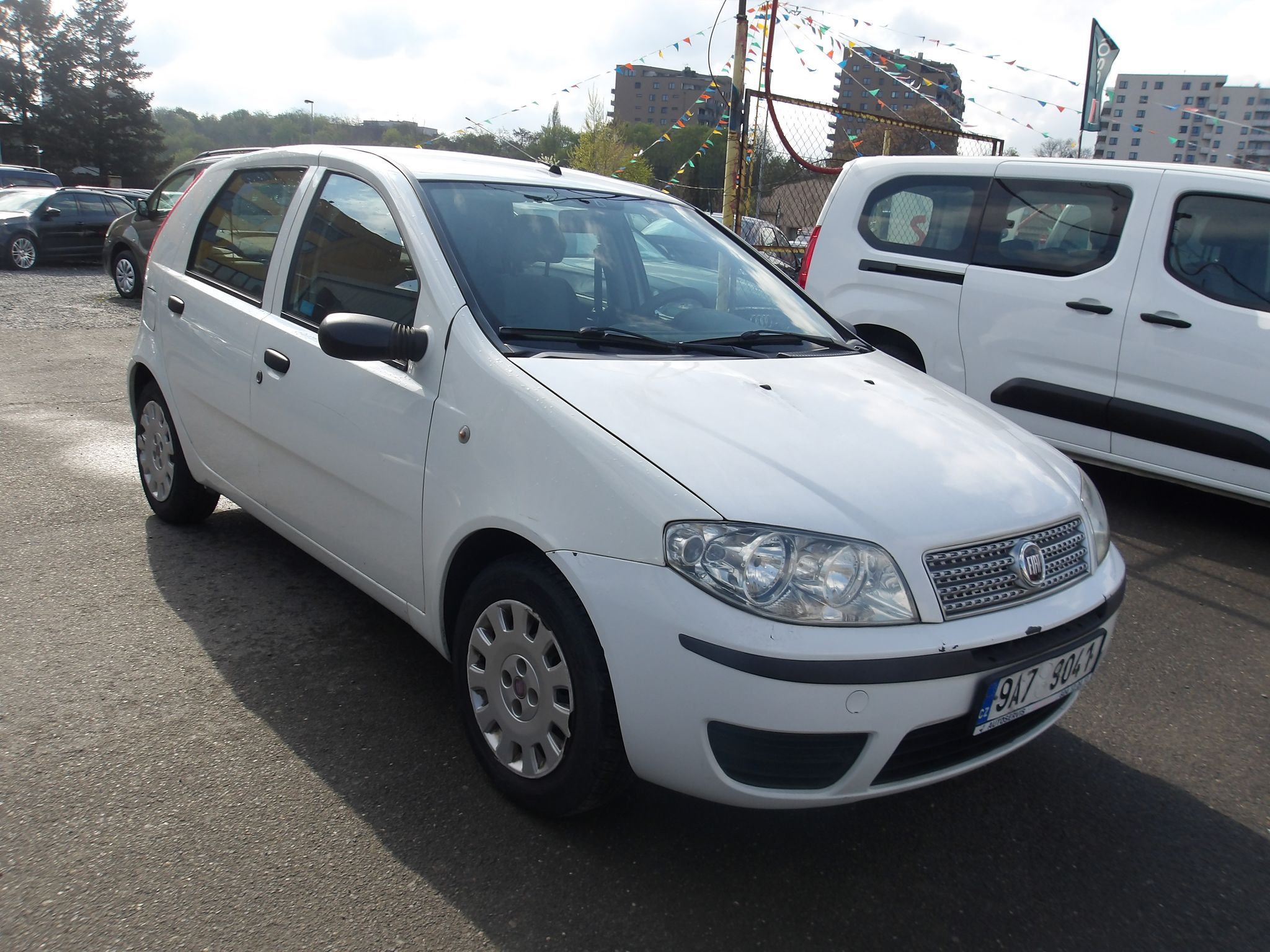Fiat Punto, 1,4i ČR 1.MAJITELKA ! - fotka 5