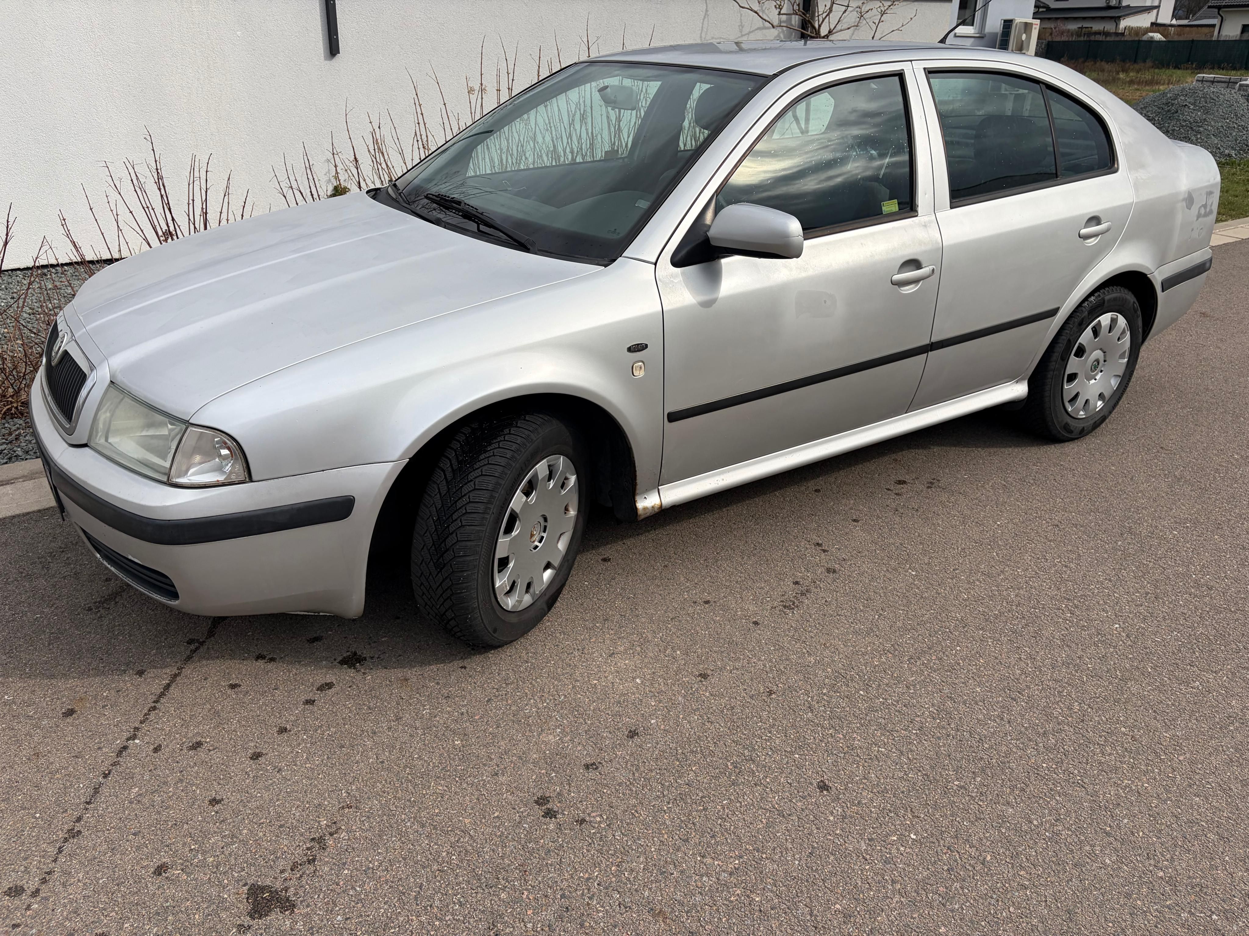Škoda Octavia, 1.9 TDI 66 kW - fotka 3