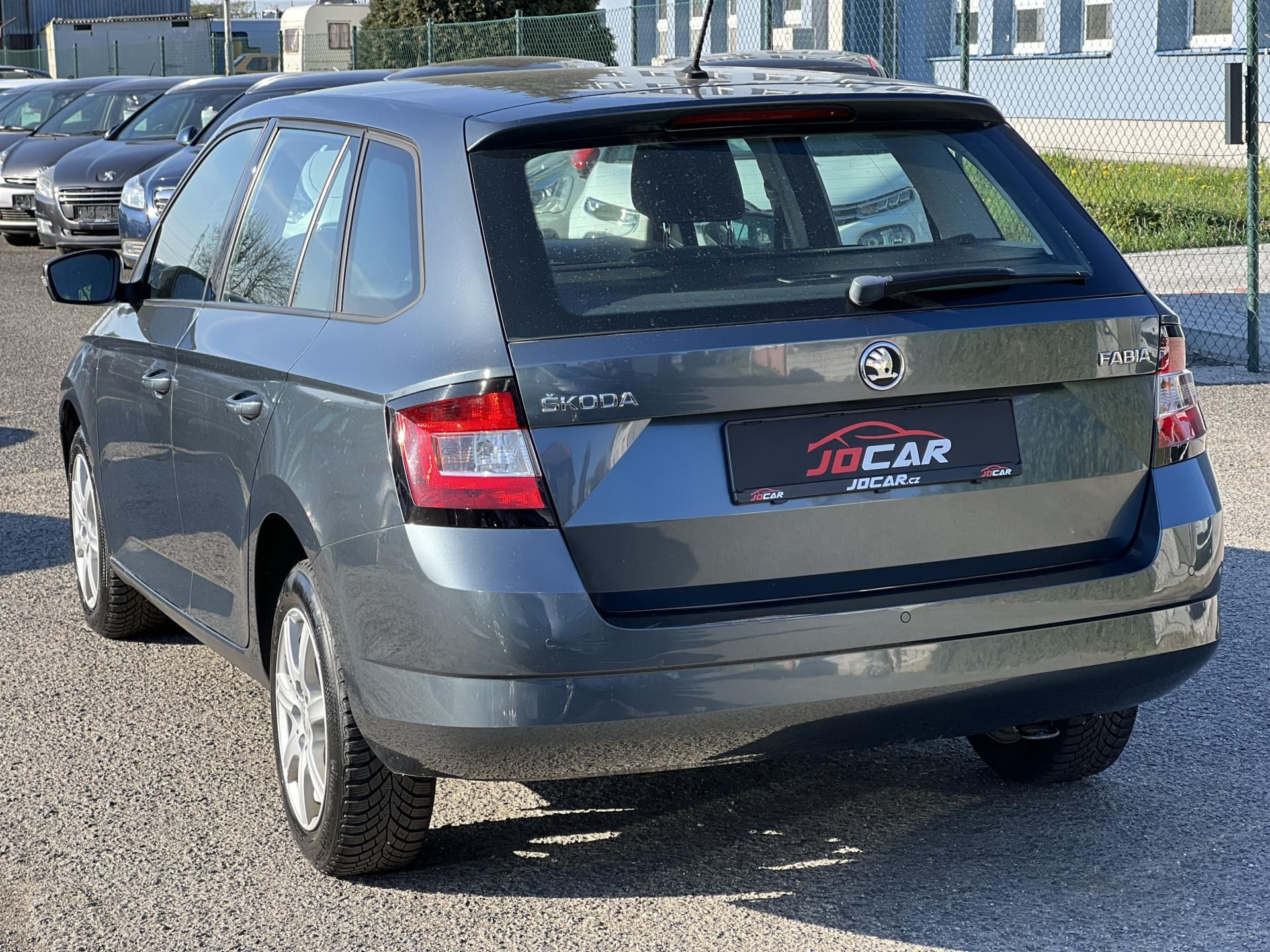 Škoda Fabia, 1.2TSi 81kw KLIMA TEMPOMAT ALU - fotka 4
