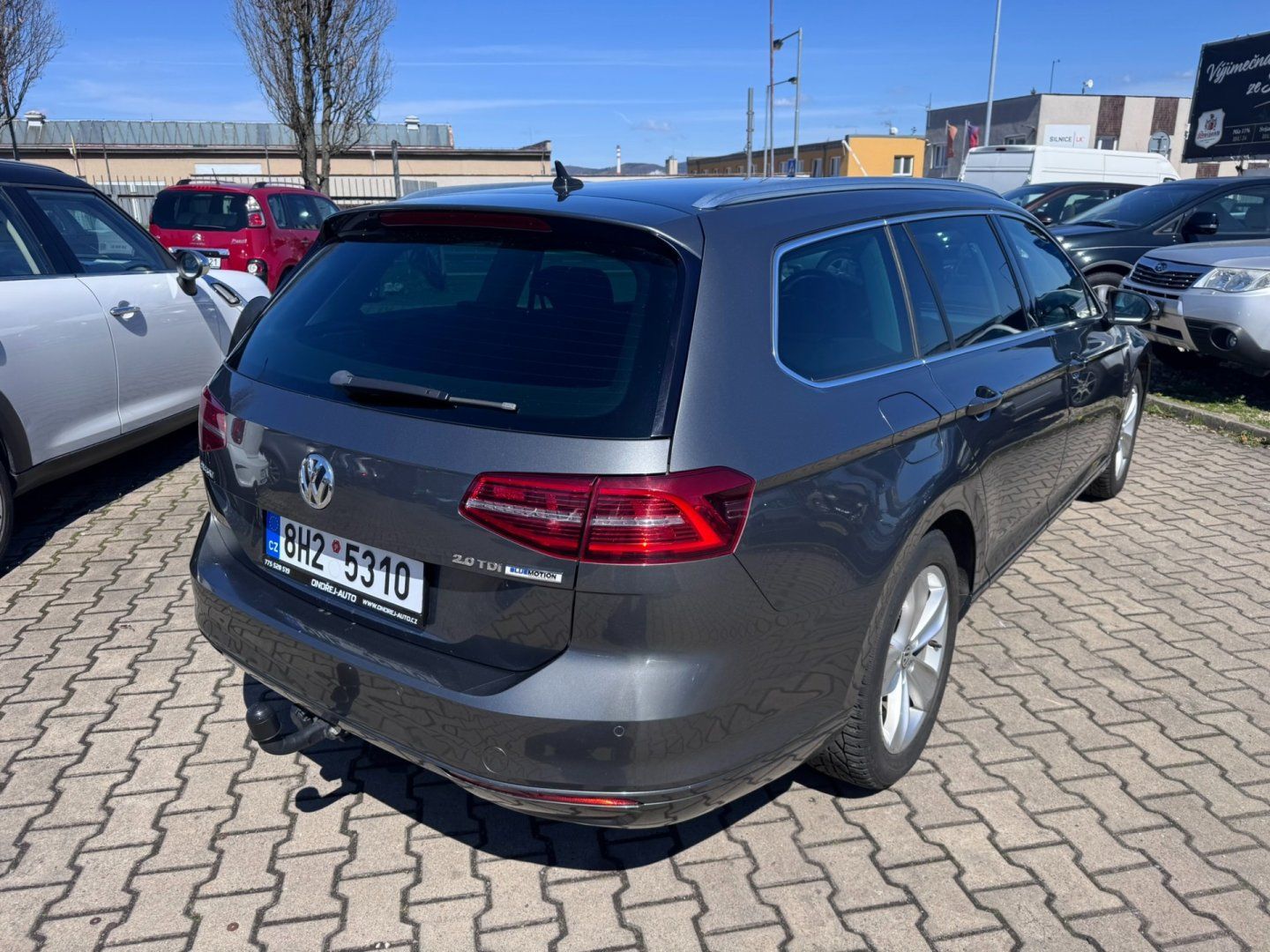 Volkswagen Passat, B8 DSG 2,0 110KW ROZV. BEZ ADB - fotka 5