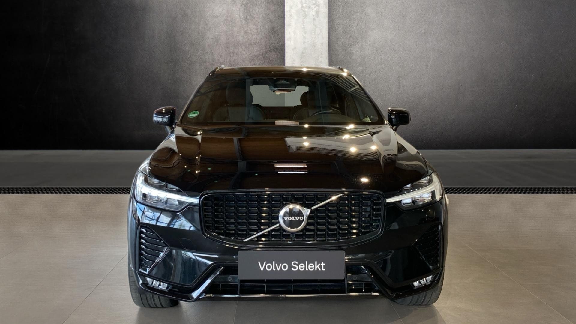 Volvo XC60, R-DESIGN, B5 AWD, 173+10 kW /