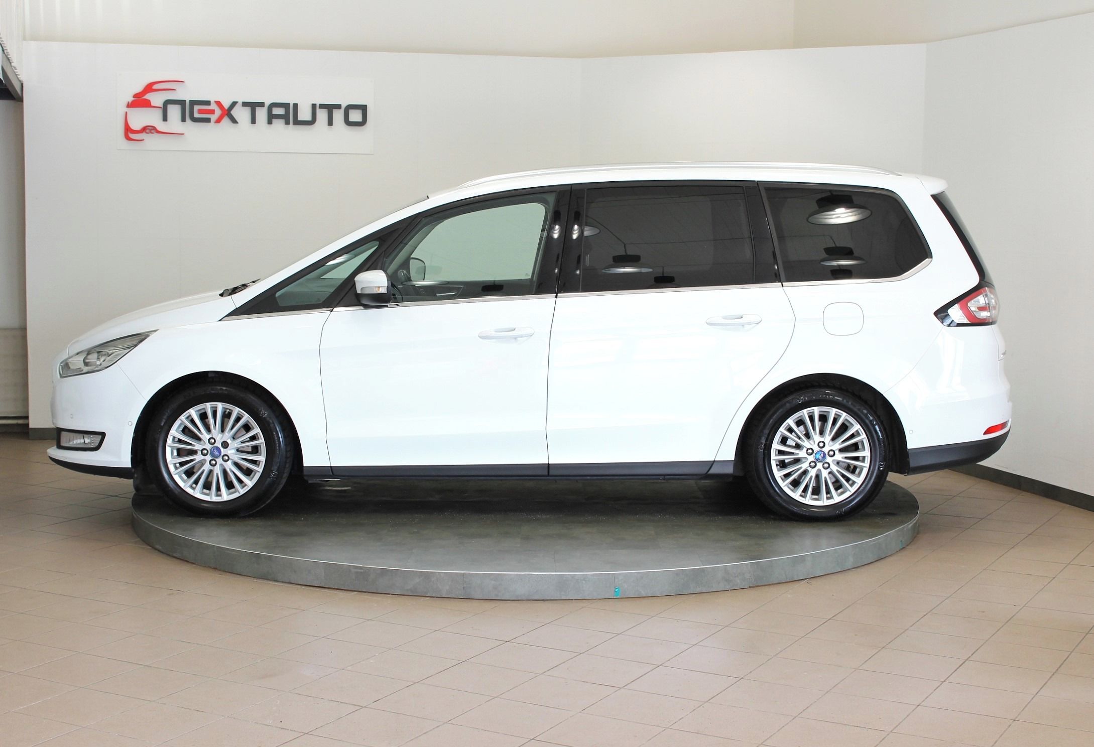 Ford Galaxy, 2.0 TDCi 110kW TITANIUM 7MÍST - fotka 2