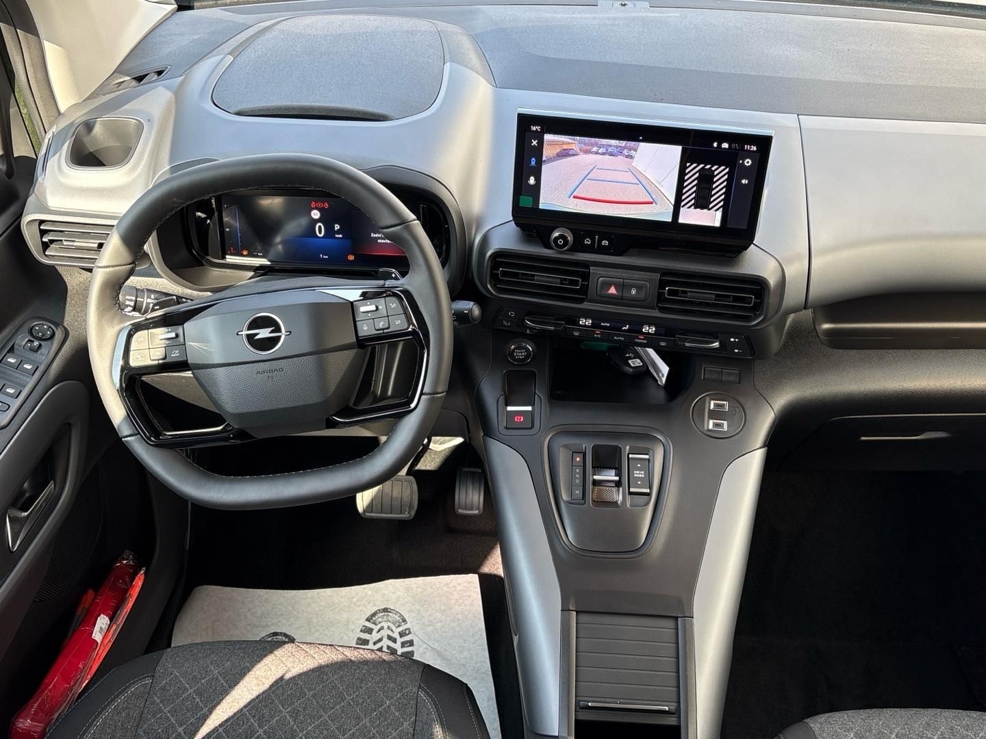 Opel Combo, 1.5CDTi 130k 96kW Elegance Plu - fotka 4