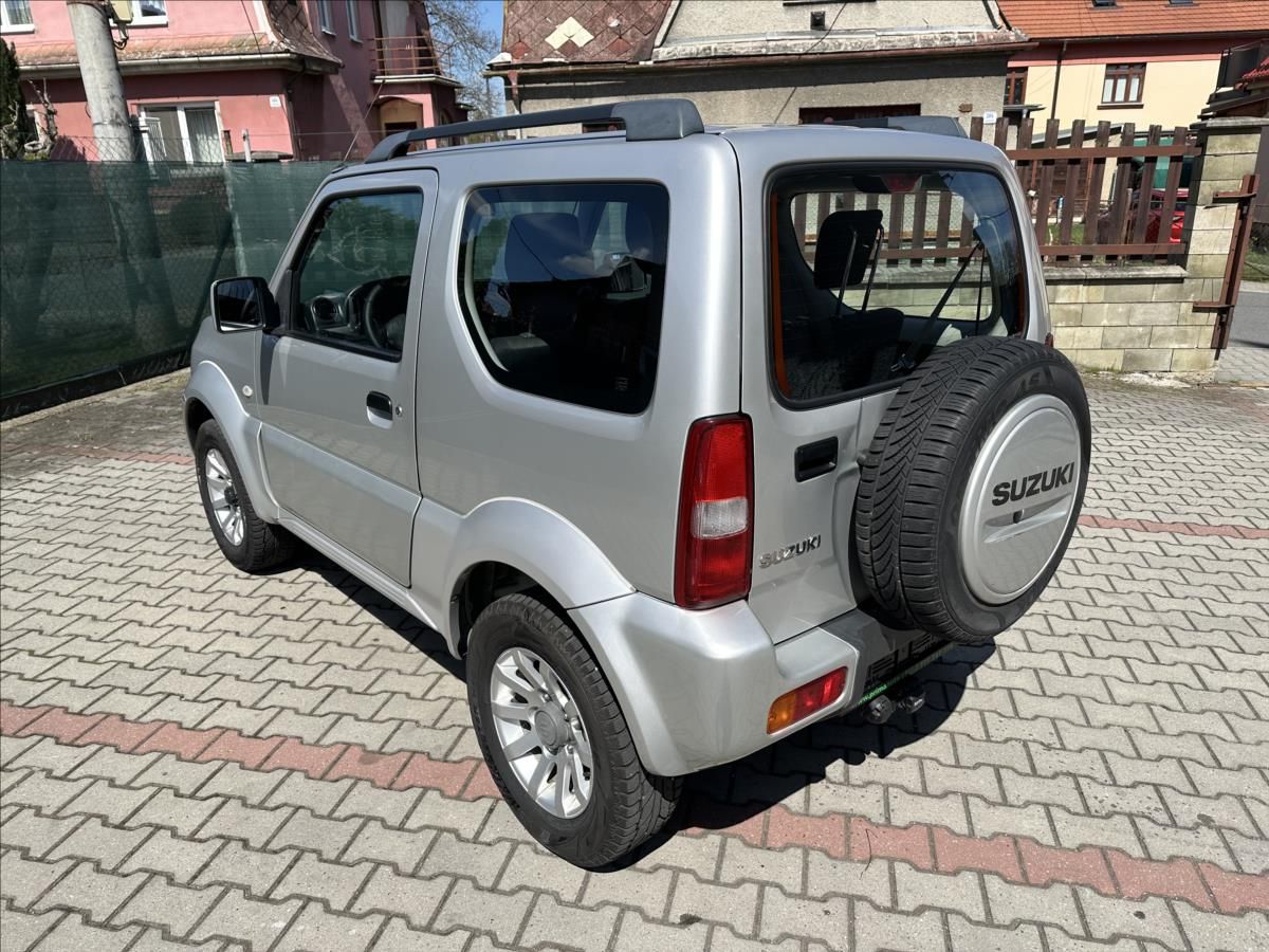 Suzuki Jimny, 1,3 4x4 AUTOMAT TAŽNÉ - fotka 6