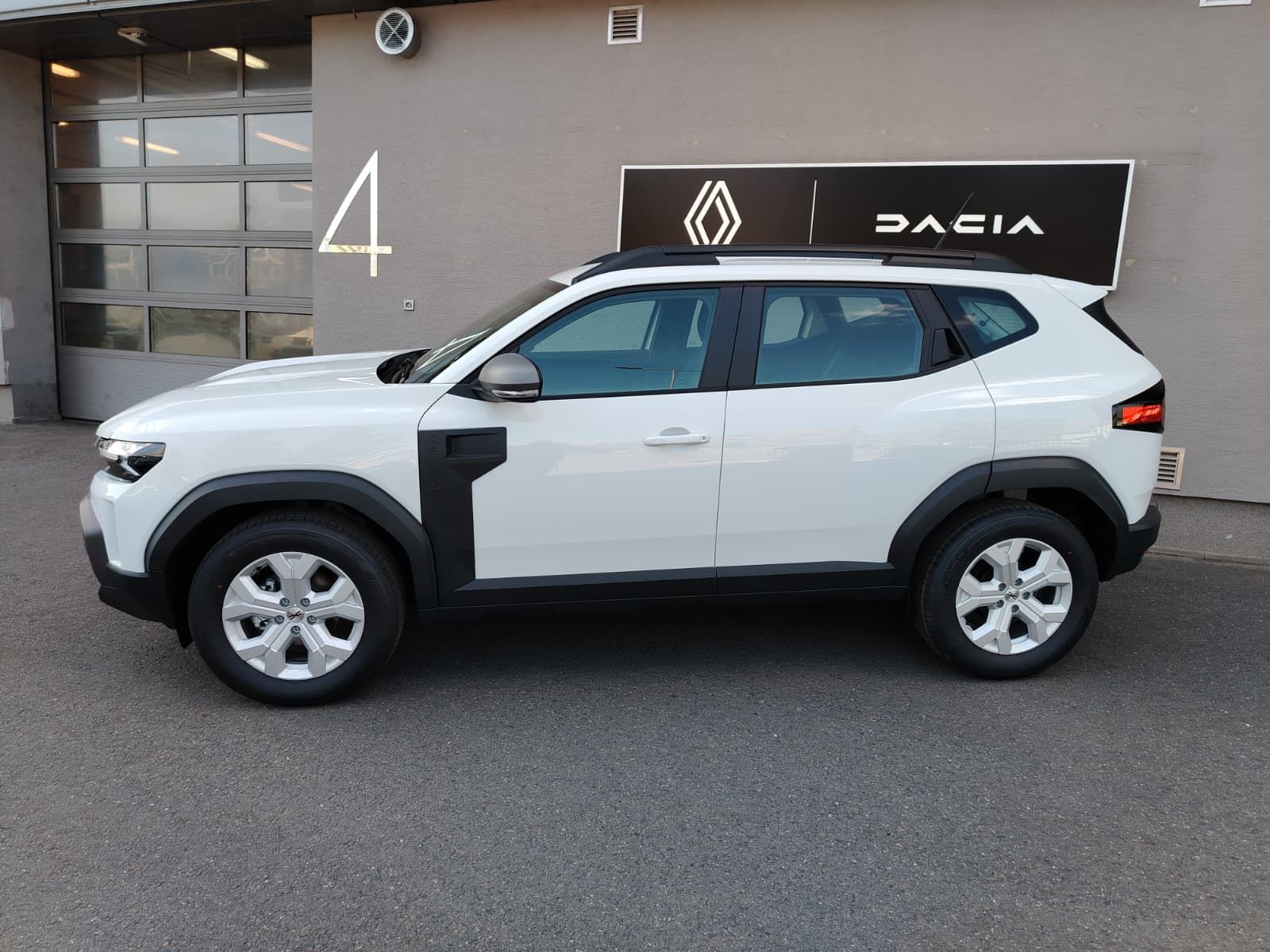 Dacia Duster, Expression ECO-G 120 - fotka 2