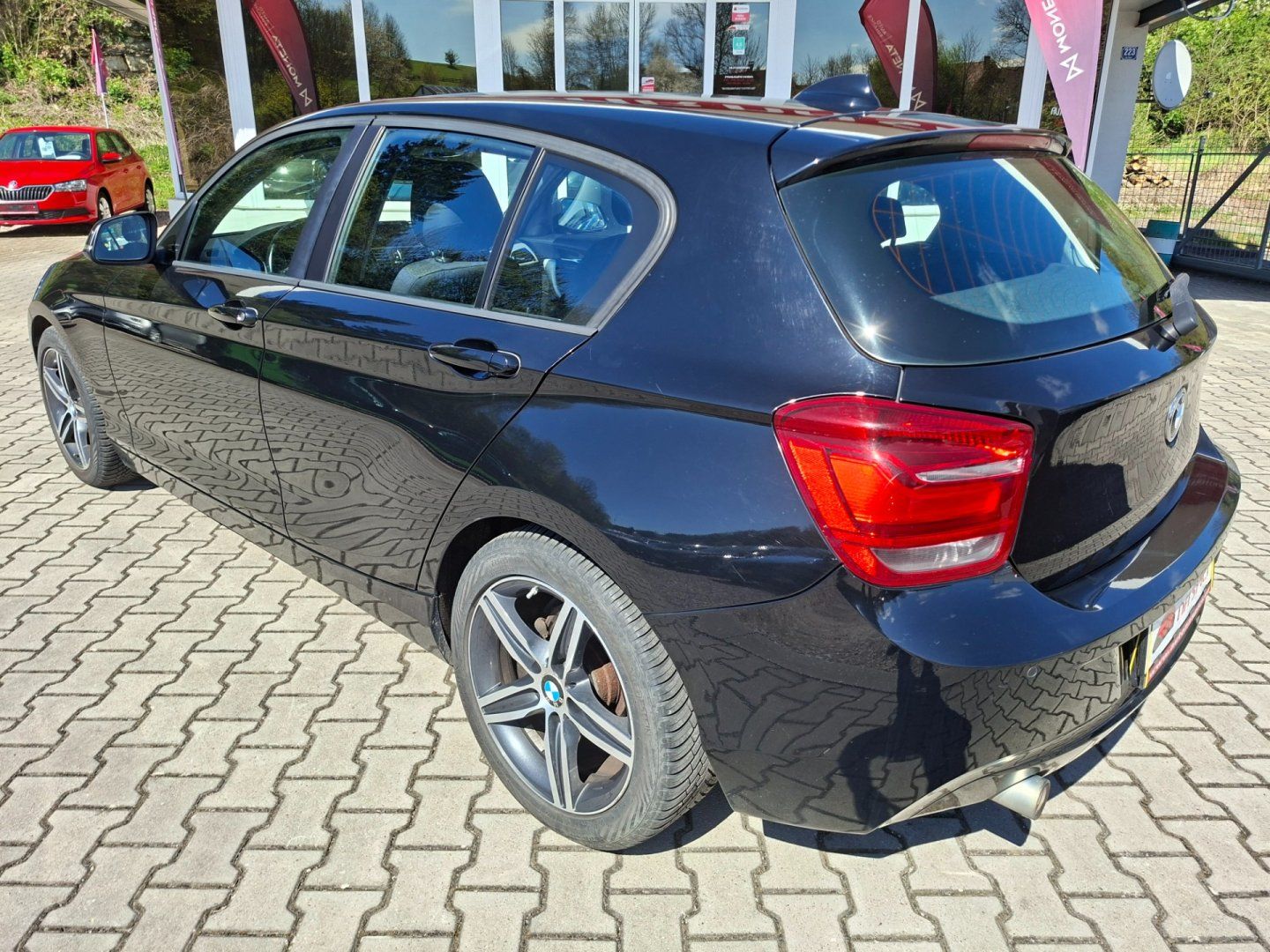 BMW Řada 1, 116d 85kW 6MAN -NAVI-SENZORY - fotka 6