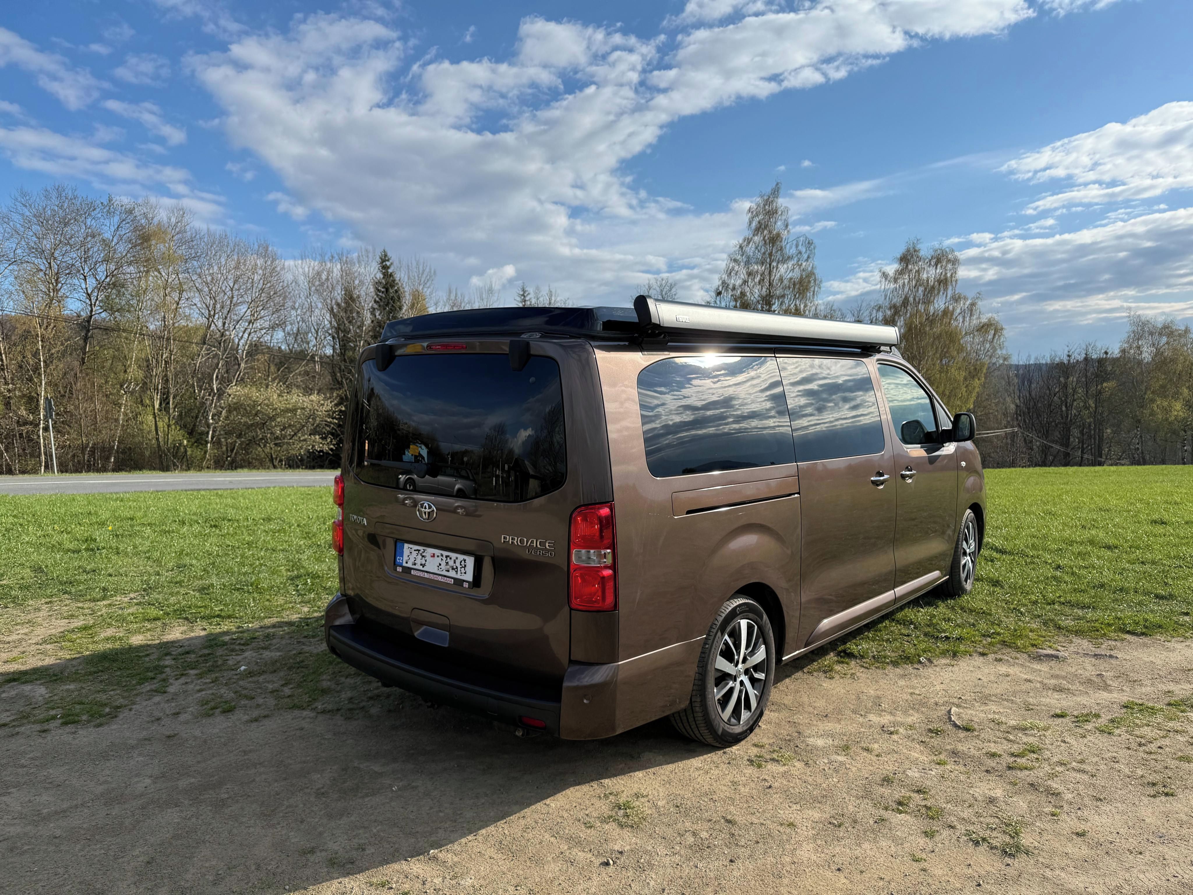 Toyota Proace, Obytná vestavba - fotka 3