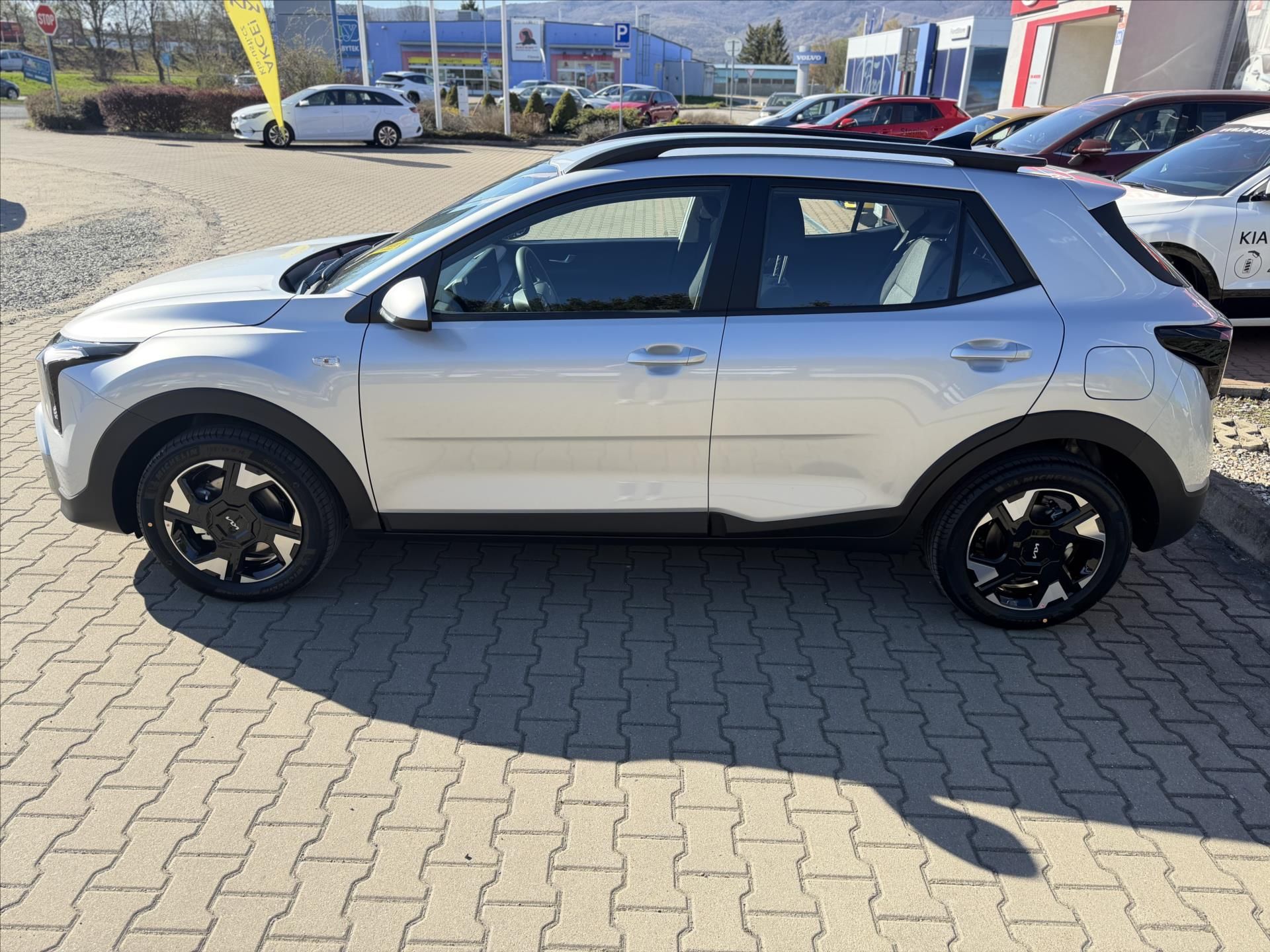 Kia Stonic, 1,0 T-GDi SPIN Novinka skladem - fotka 4