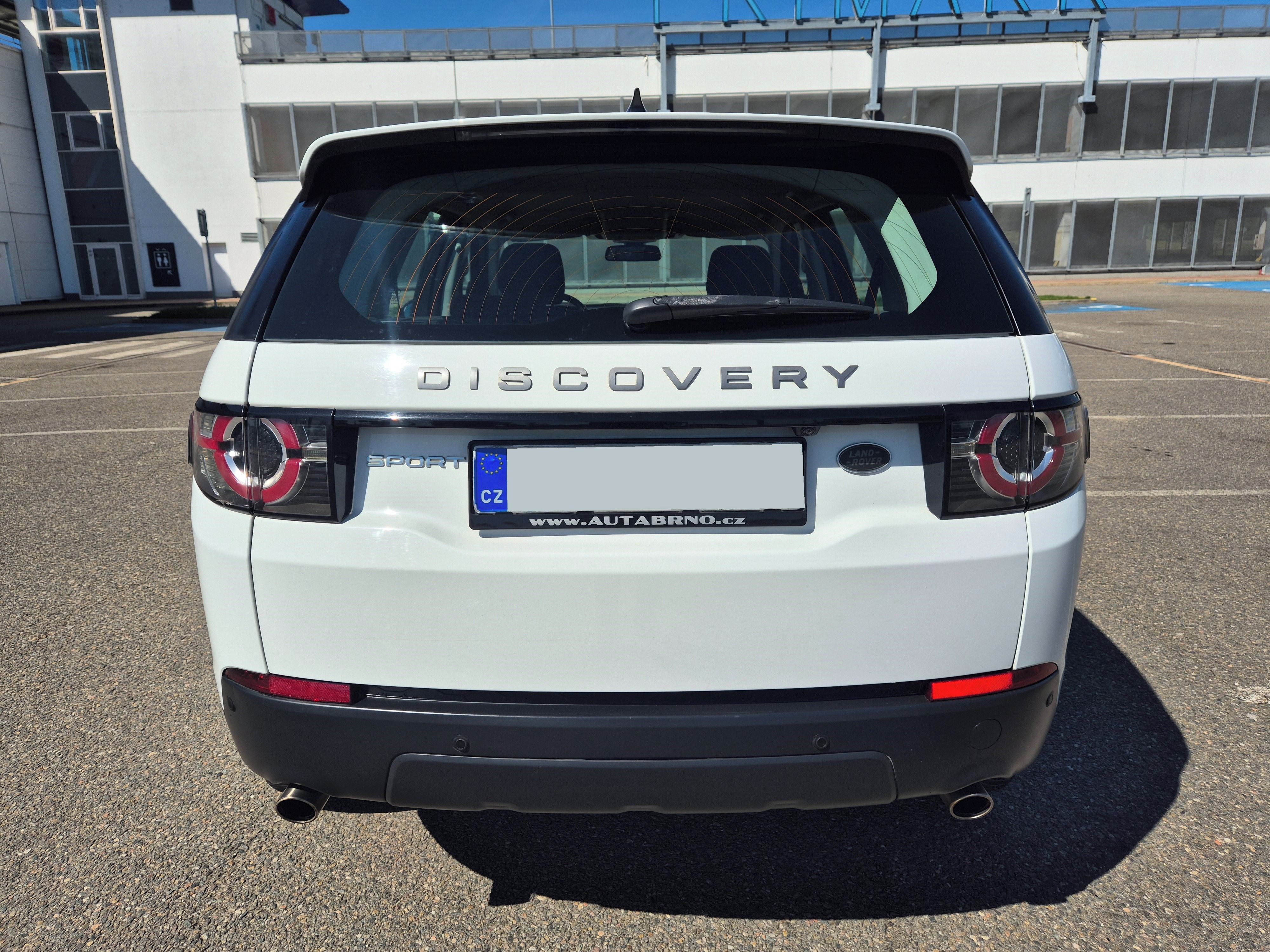 Land Rover Discovery Sport, 2.0TD4 SE 4x4 1 MAJITEL AUTOMA - fotka 6