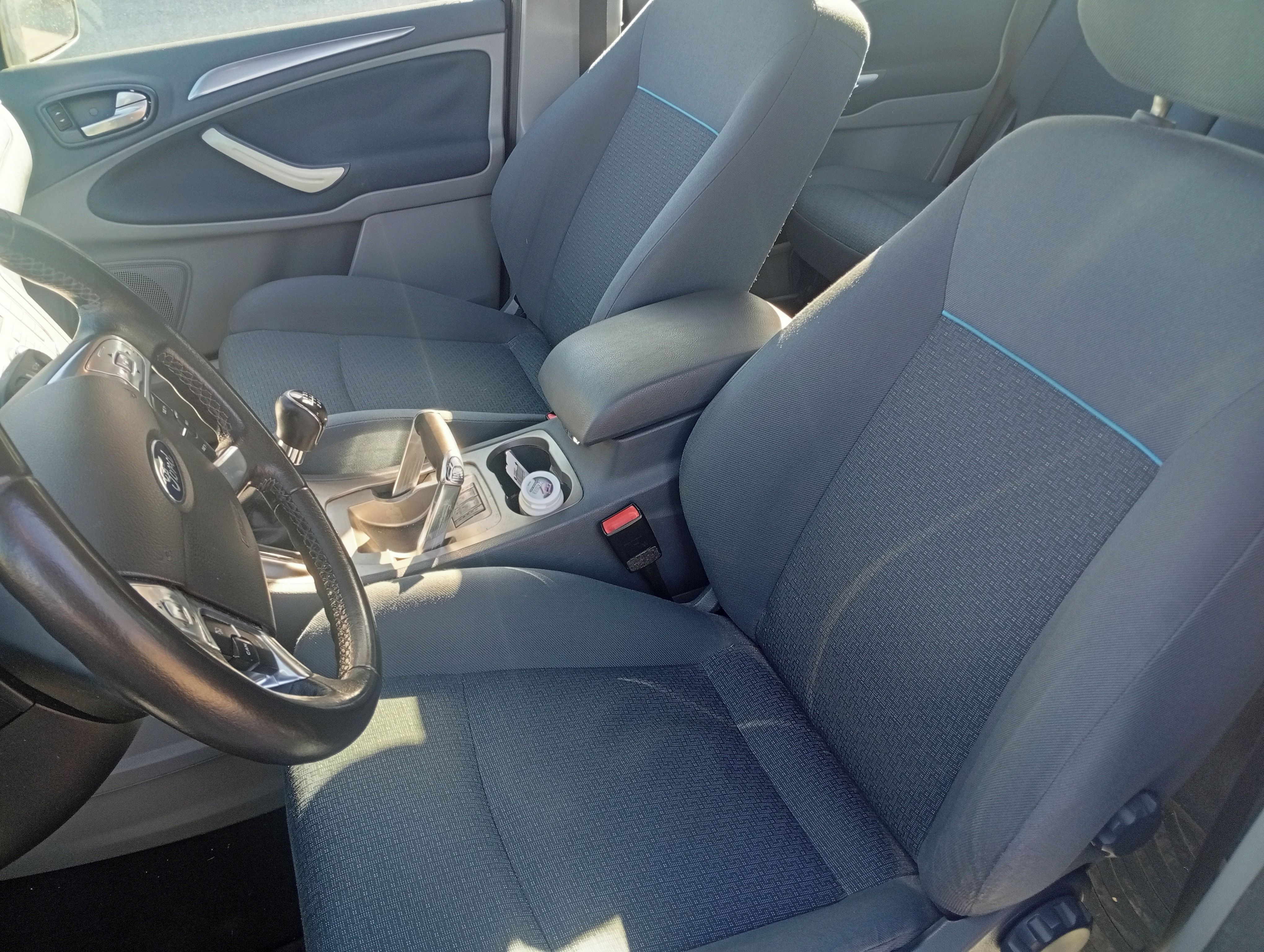 Ford S-MAX, 2.0 TDCI 103 KW  Servisovano - fotka 6