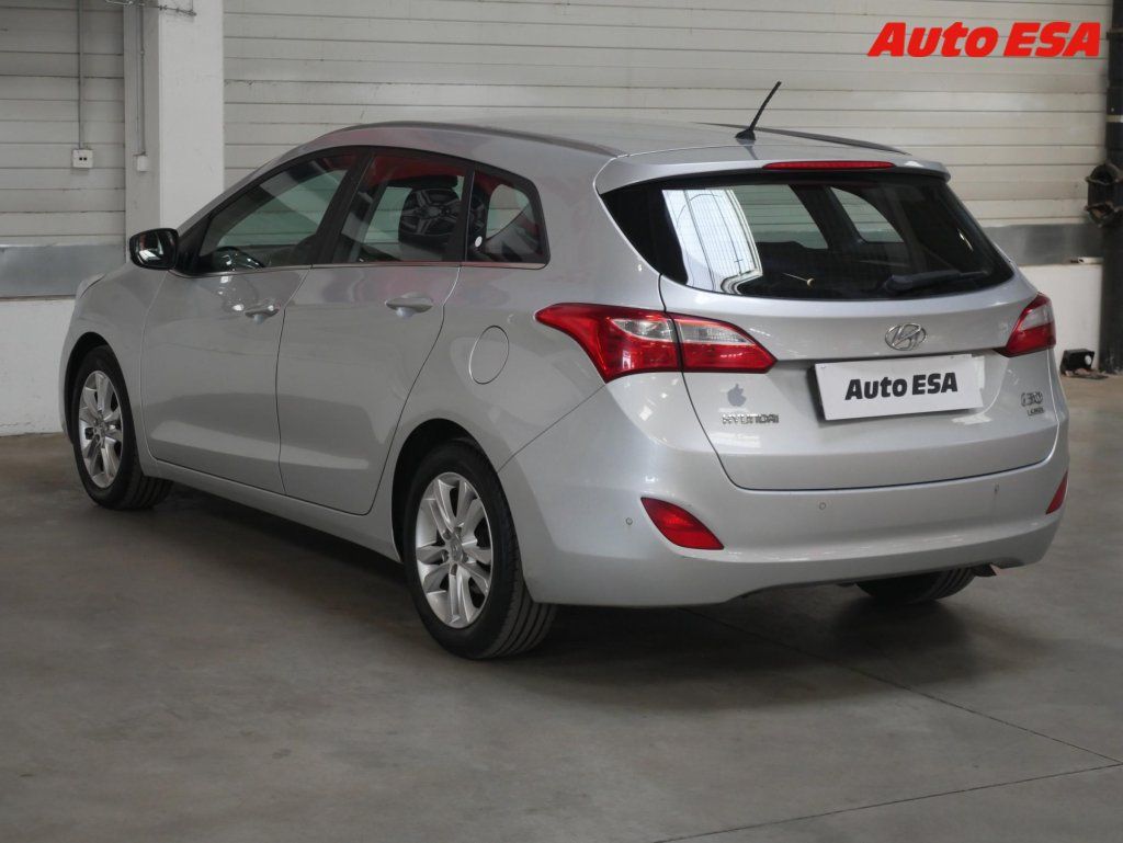 Hyundai i30, 1.6. crdi - fotka 6