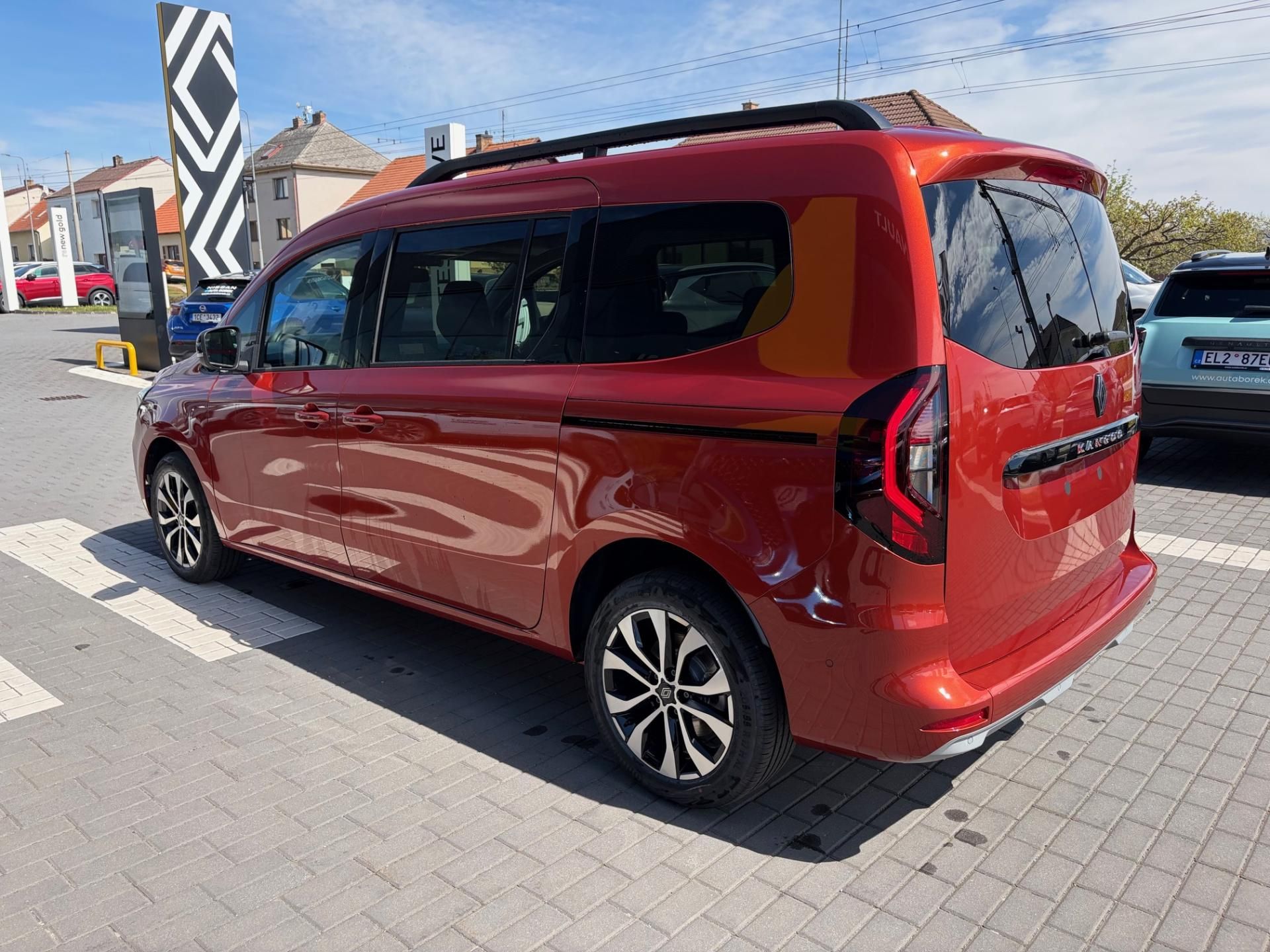 Renault Kangoo, grand techno TCe 130 EDC - fotka 5