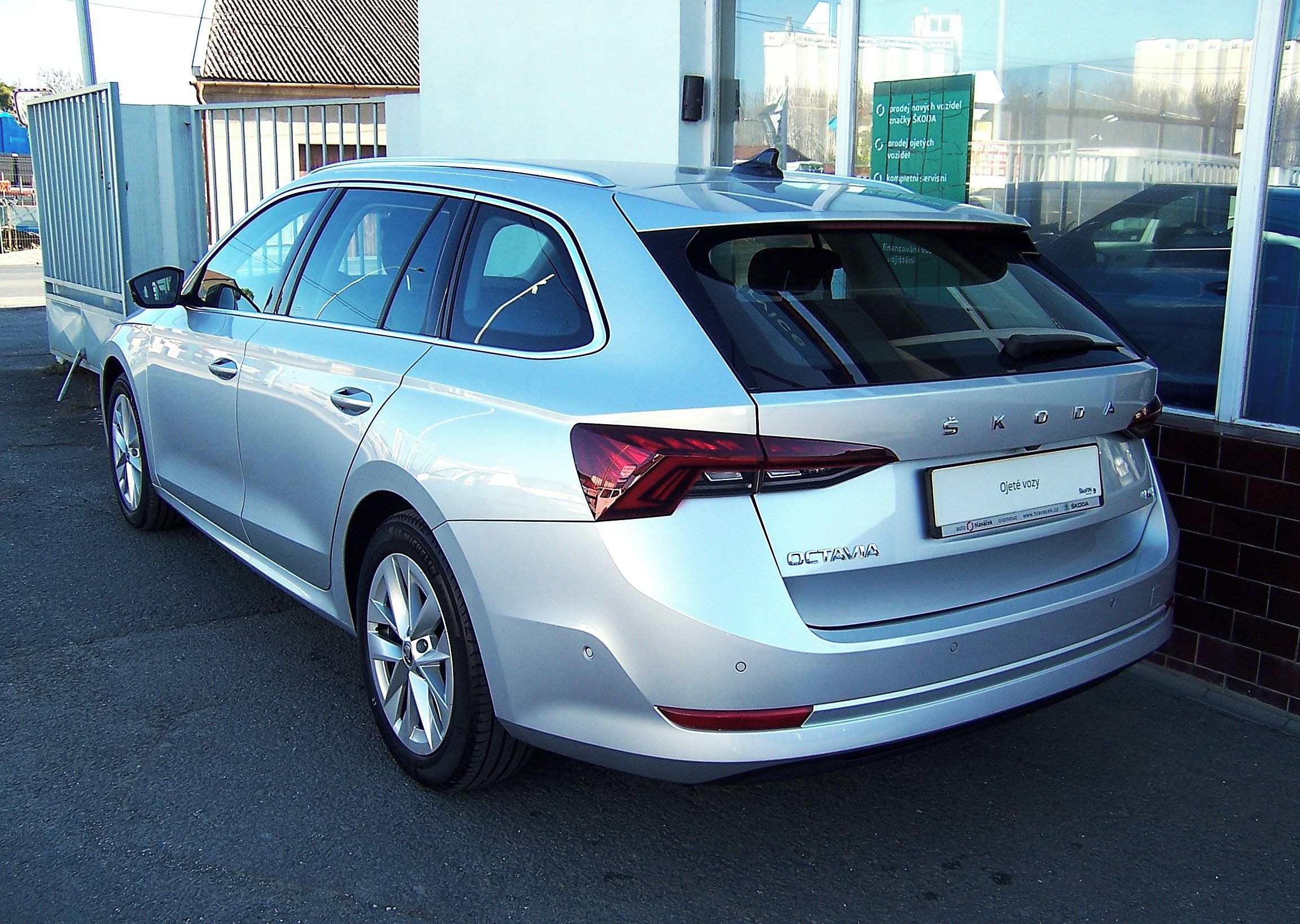Škoda Octavia, Com.2.0TDI 110kW 4x4 DSG Style - fotka 2