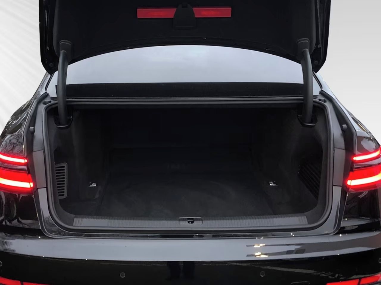 Audi A8, A8 60TFSI Quattro - fotka 3