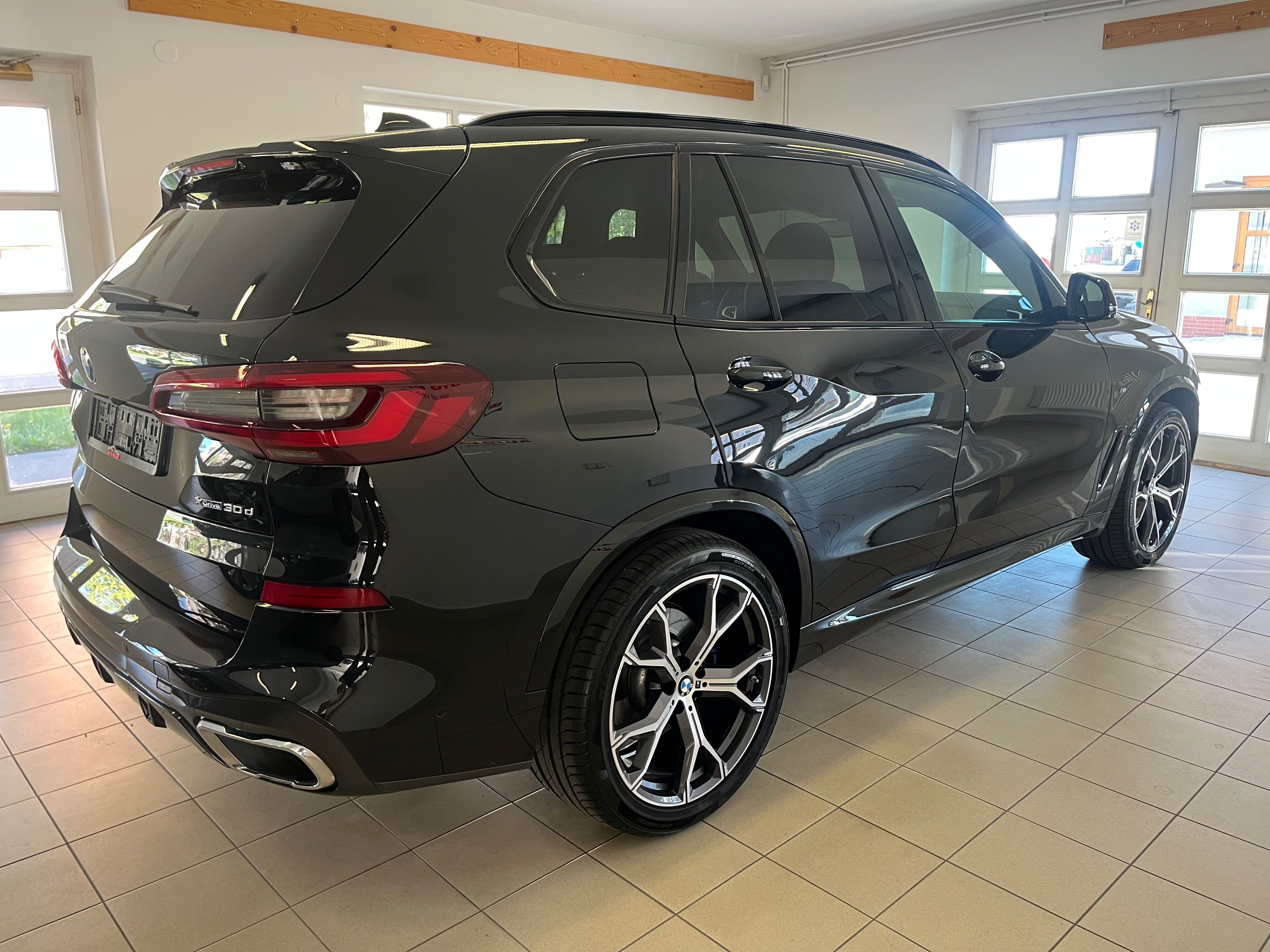 BMW X5, xDrive30d M-Sport - fotka 5
