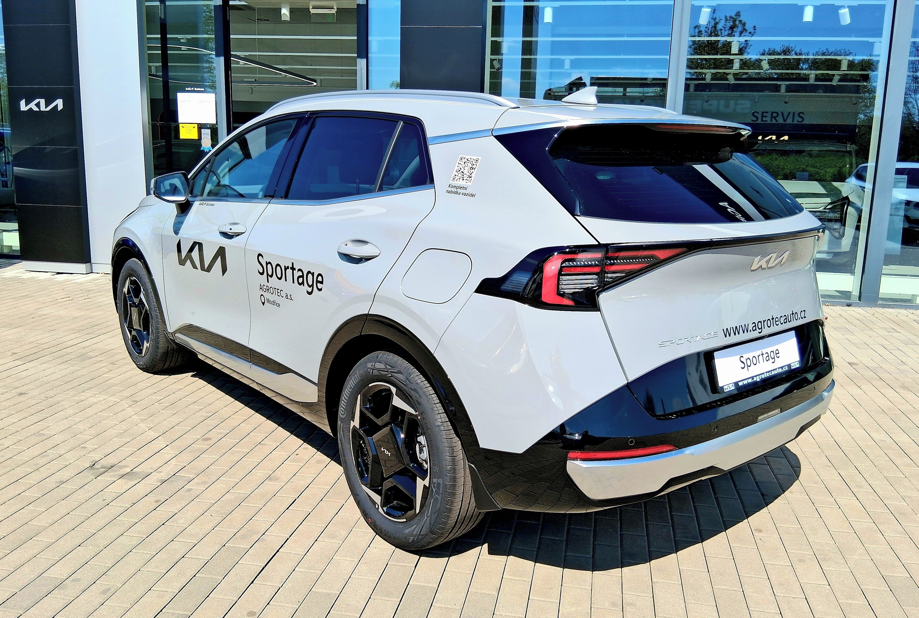 Kia Sportage, 1,6 T-GDi 4x2 7DCT TOP - fotka 3