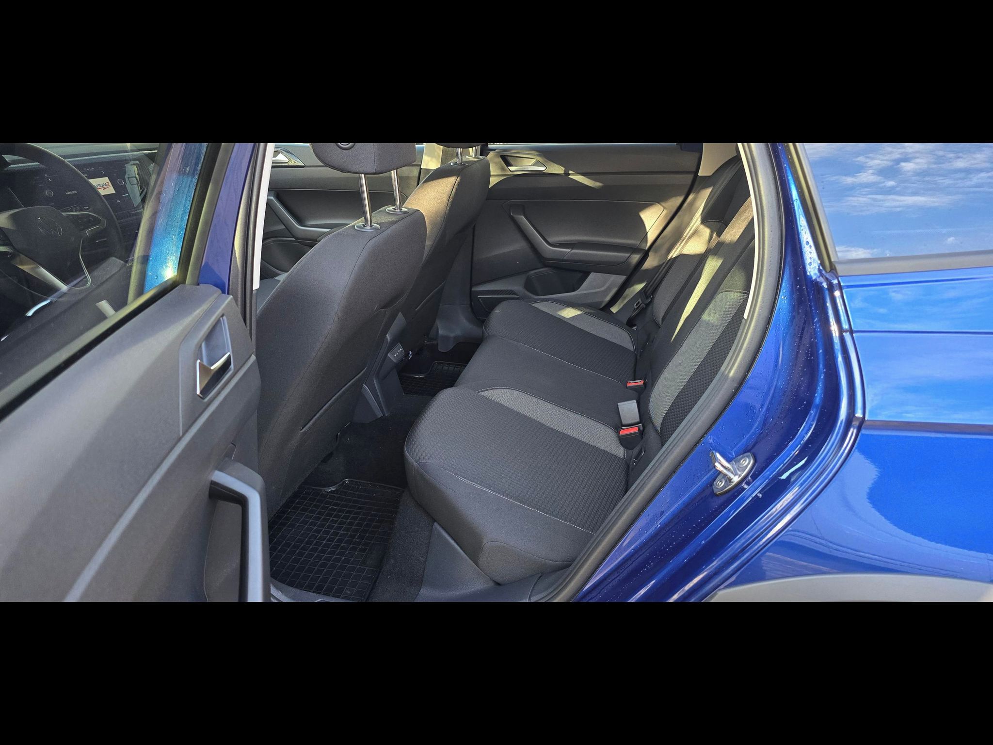 Volkswagen Taigo, People 1,0TSI 85 kW 7DSG Taigo - fotka 6