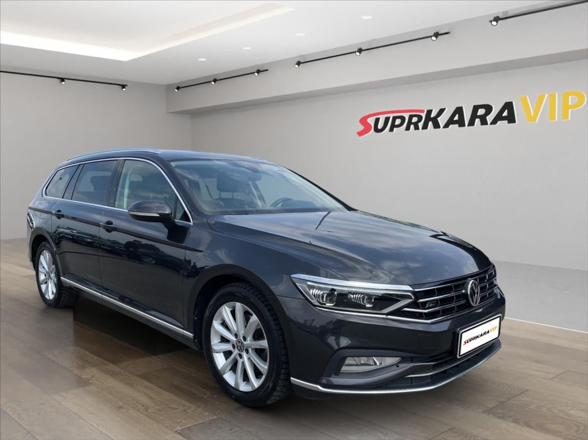 Volkswagen Passat, 2,0 TDi DSG Matrix Alcantara - fotka 3