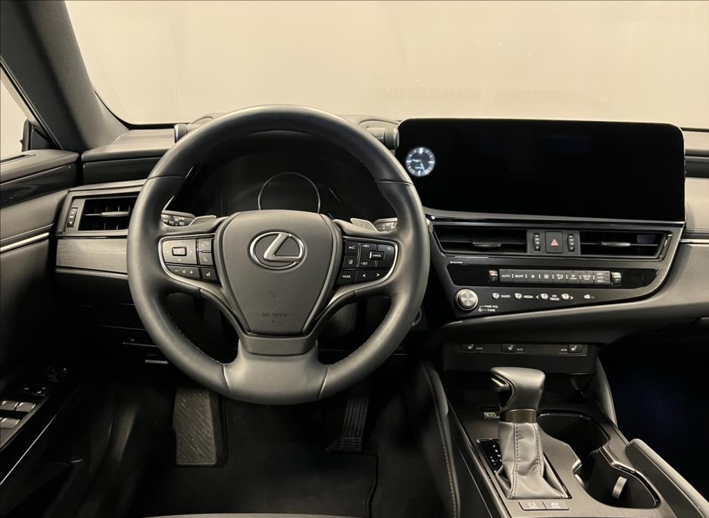 Lexus ES 300h, 300H 2,5 HEV LIMITED EDITION - fotka 5