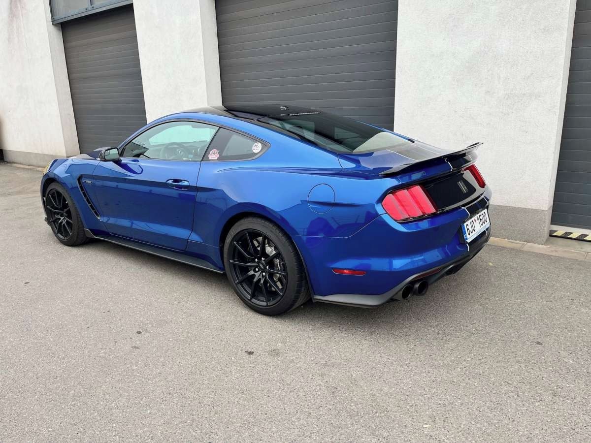 Ford Mustang, Shelby GT350, 5.2l V8, 6MP, 1M - fotka 5