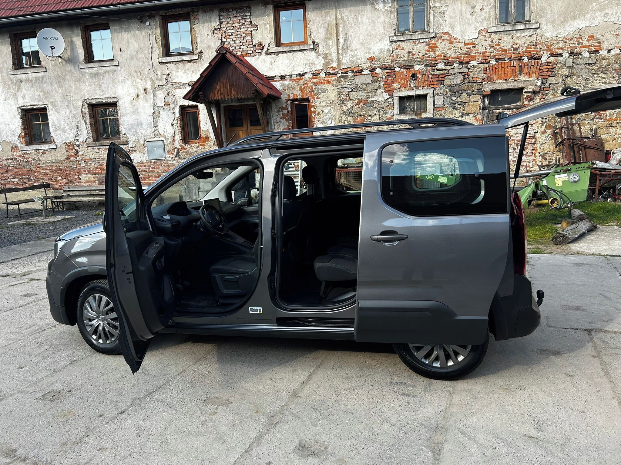 Peugeot Rifter, ALLURE 1.5 BlueHDI - fotka 6