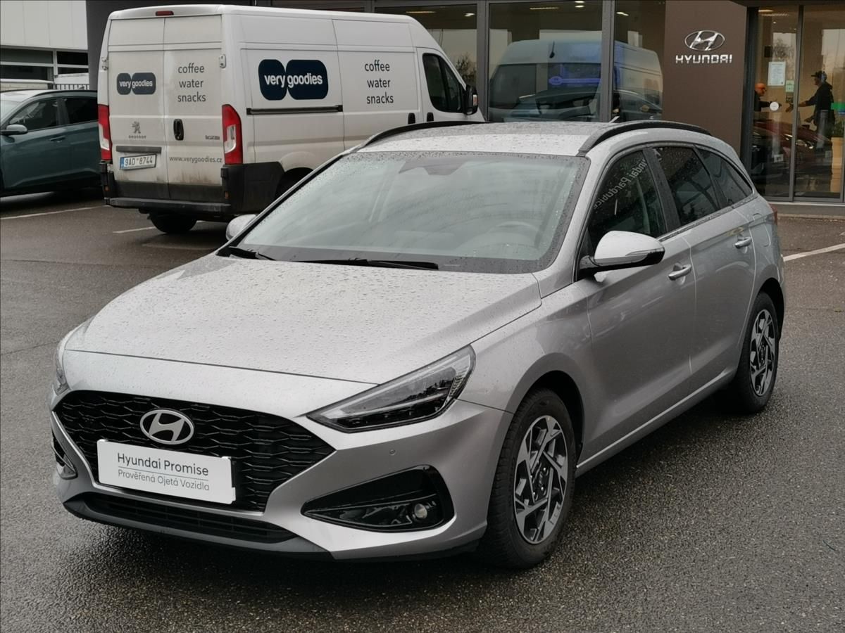 Hyundai i30, 1,5 TGDI WG STYLE SAFETY - fotka 2