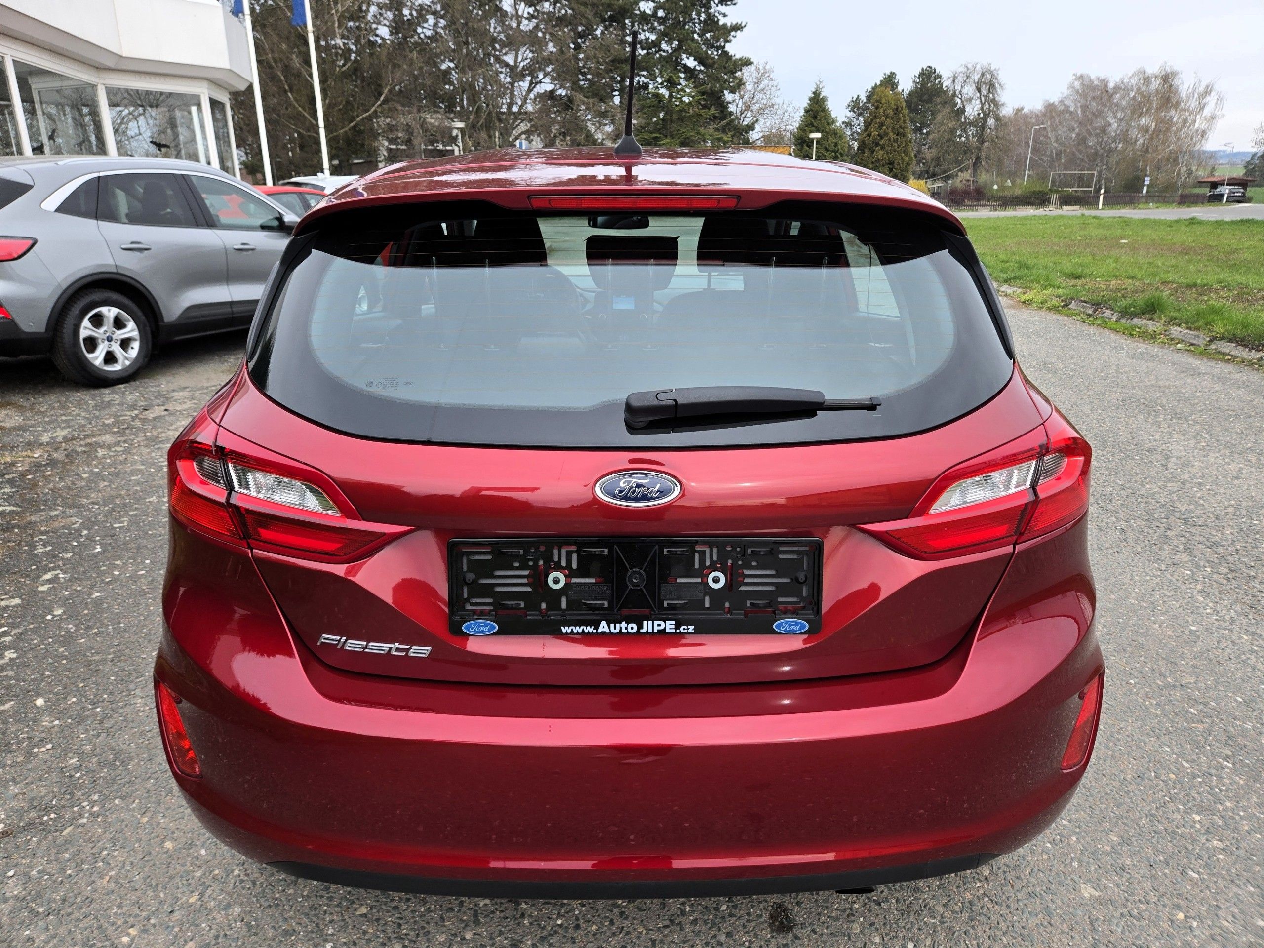 Ford Fiesta, 5D 1,1 benzin 63kw/85k - 5st. - fotka 4