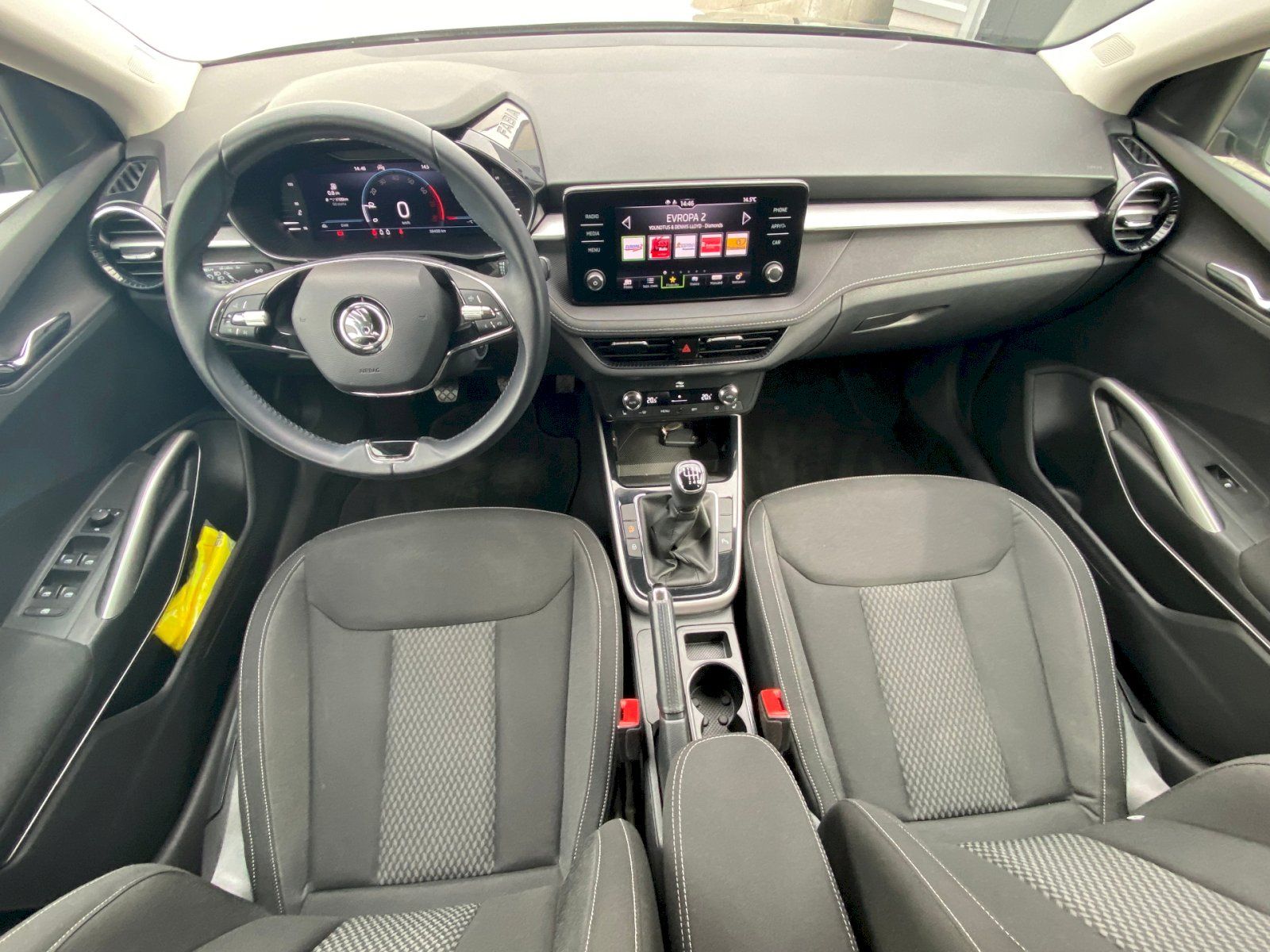 Škoda Fabia, Style PLUS 1.0 TSI 81 kW - fotka 5