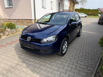 VI 1,4i klima ,pravidel.servis