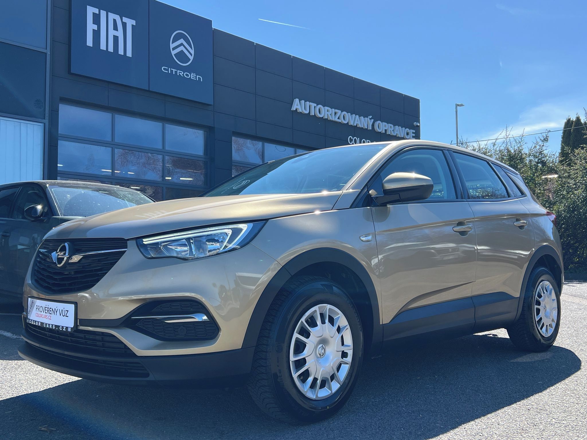 Opel Grandland X, 1.2 131k SERVIS ZÁRUKA VÝHŘEV