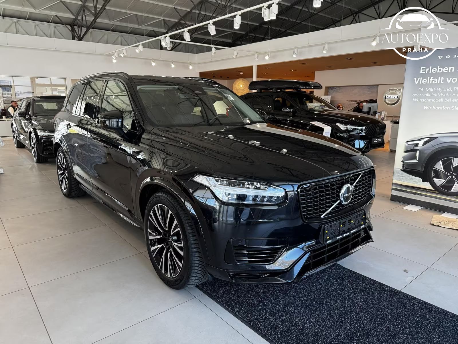 Volvo XC90, T8 AWD Plug-In Hybrid Plus - fotka 3