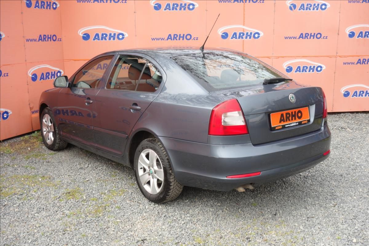 Škoda Octavia, 1,9 TDi 77KW, ČR, ELEGANCE. - fotka 5