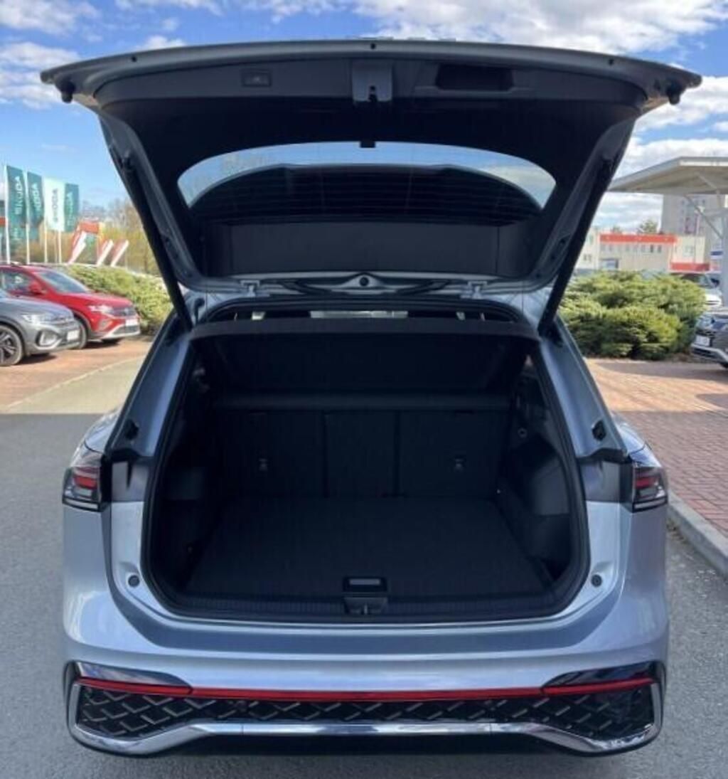 Volkswagen Tiguan, R-Line People 1,5 eTSI mHEV 11 - fotka 5