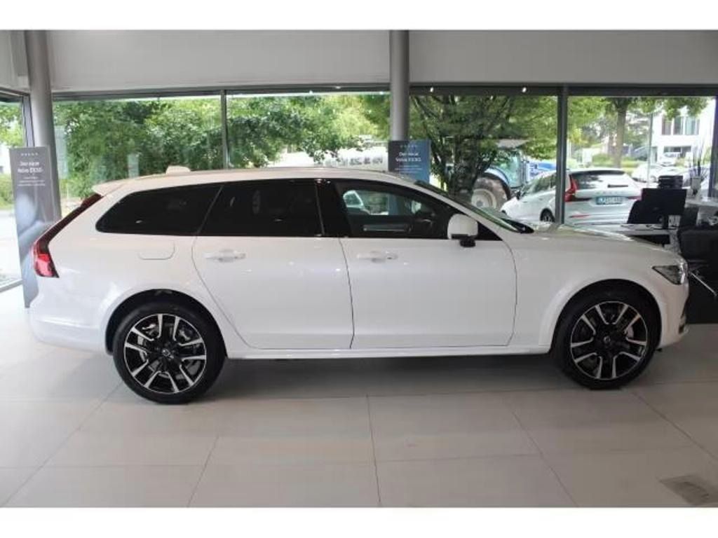 Volvo V90, Cross Country B4 2.0 4WD - fotka 5