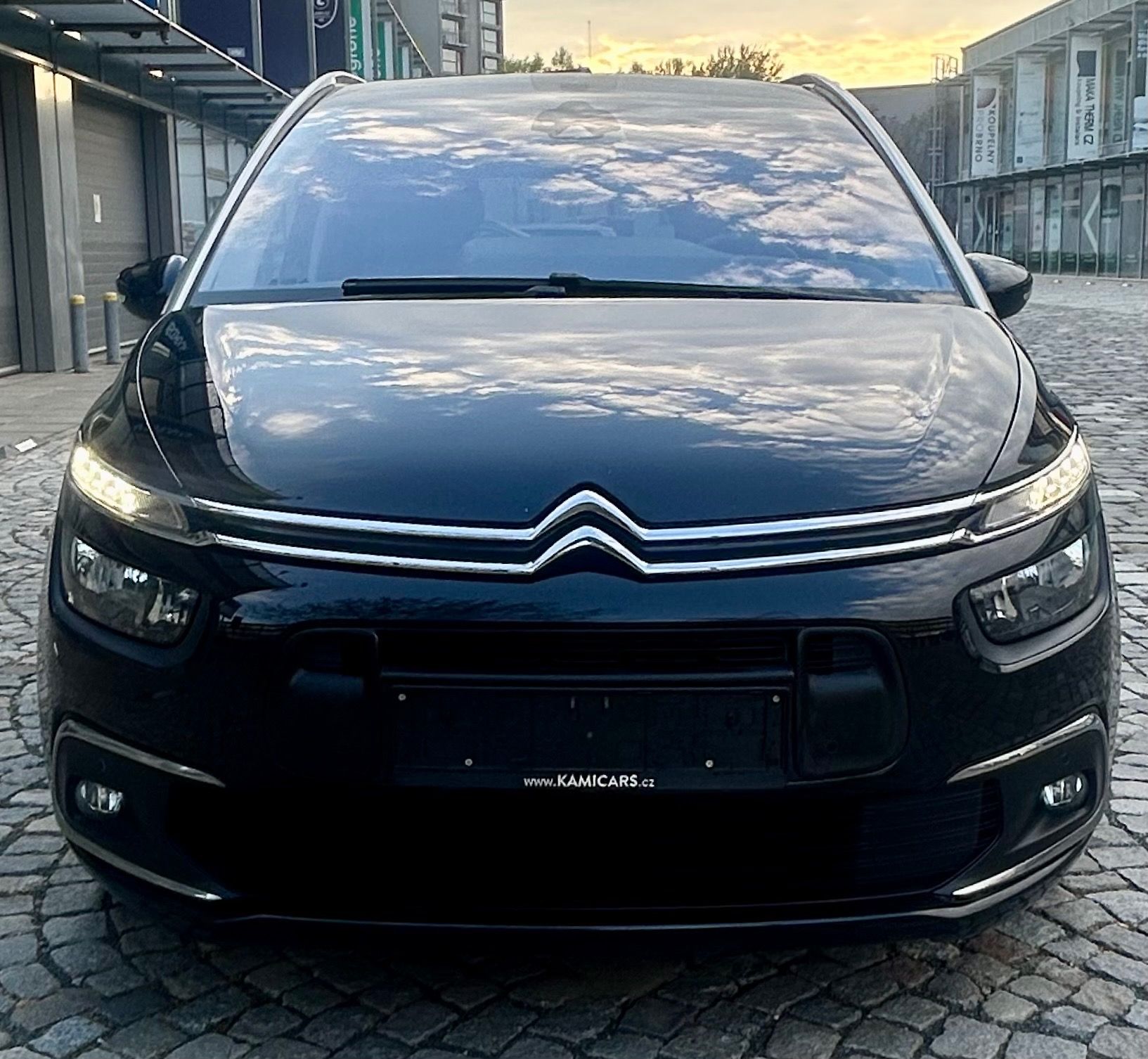Citroën Grand C4 SpaceTourer, 2.0HDi AUTOMAT-7MÍST-TAŽNÉ - fotka 4