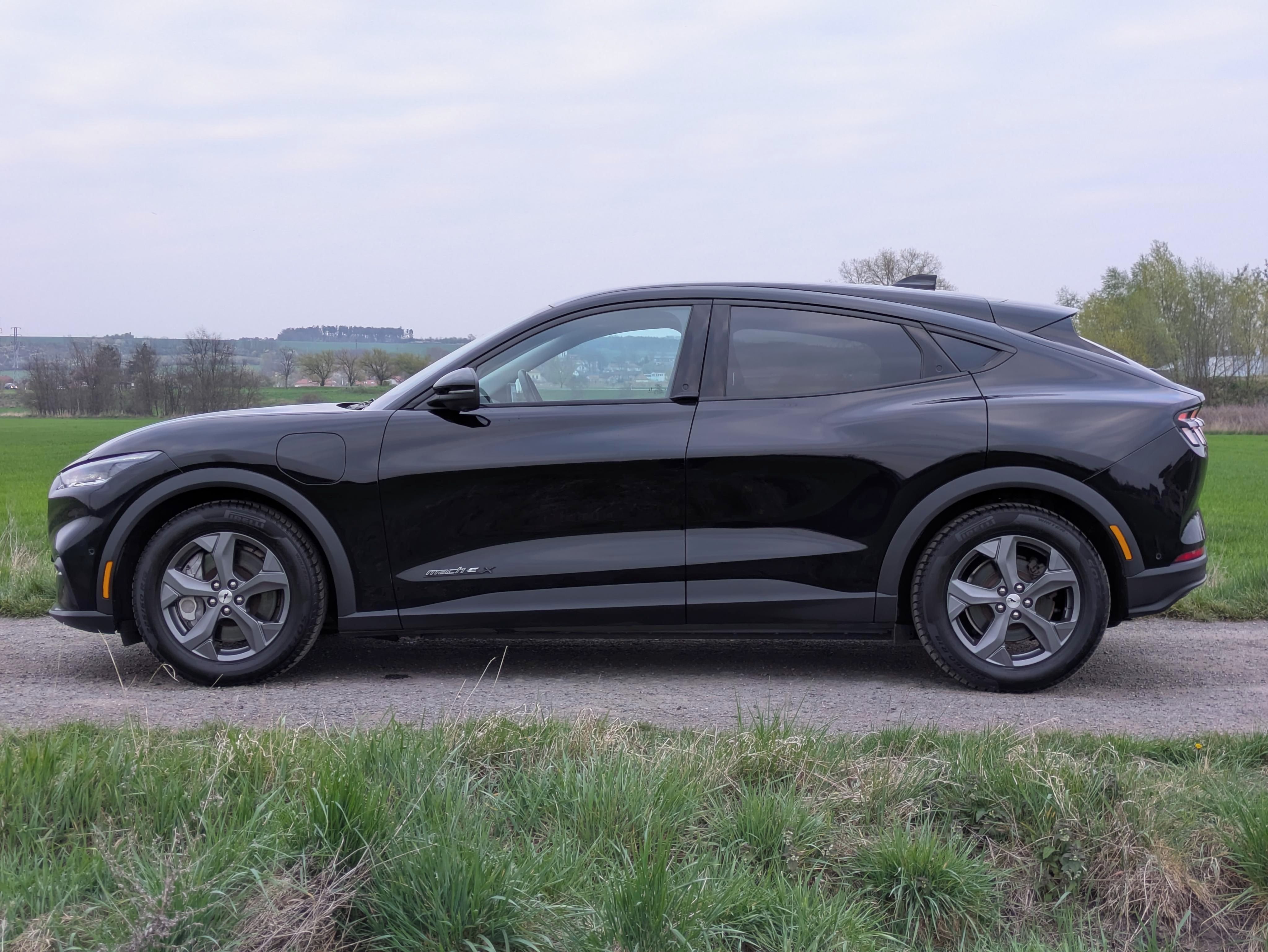 Ford Mustang Mach-E, 99kWh, EXTENDED RANGE RWD - fotka 4