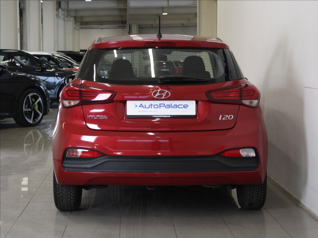 Hyundai i20, 1,3 i 55kW Family+ 27 200km! - fotka 4