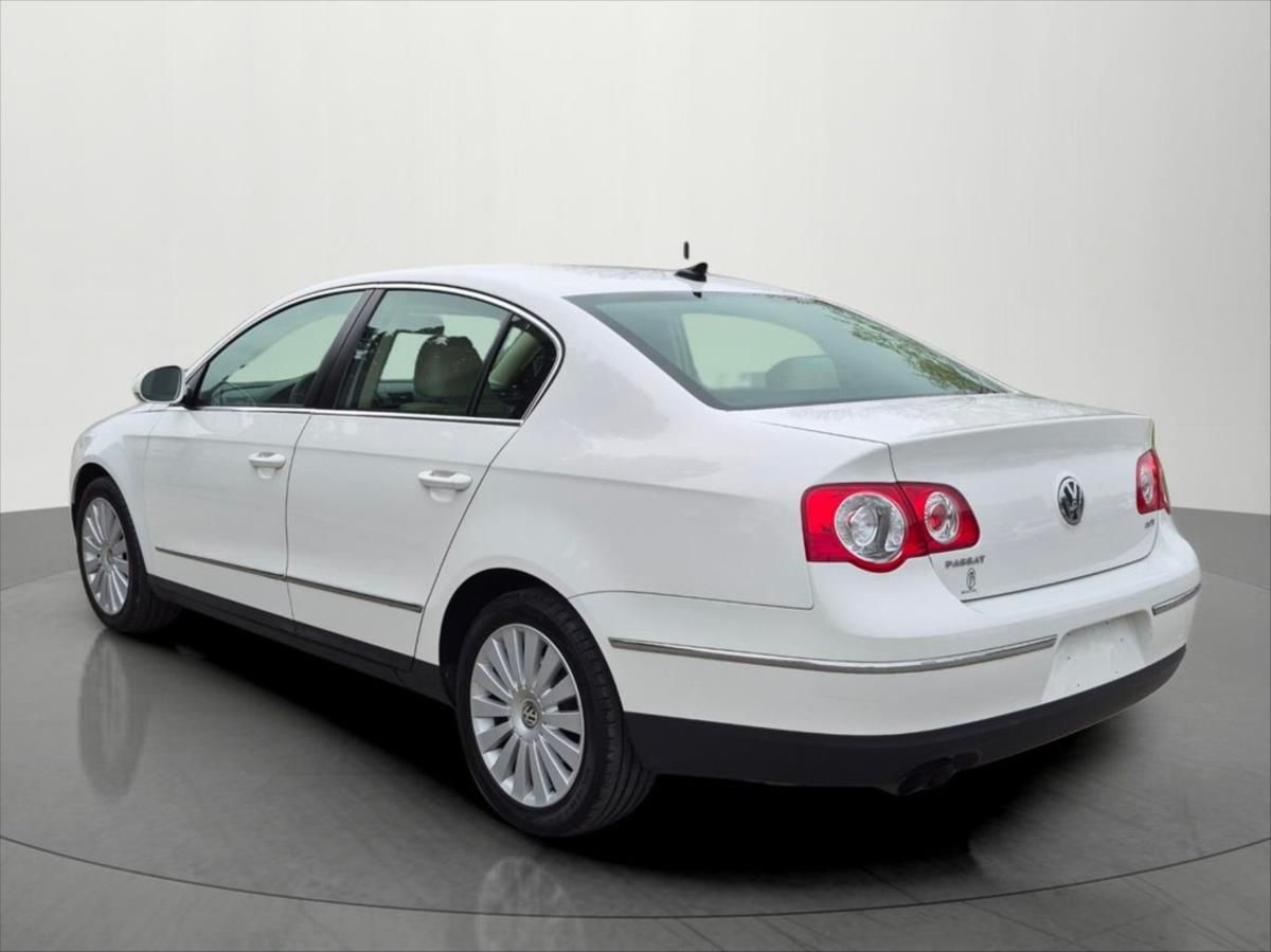 Volkswagen Passat, 2,0 TSi 147 Kw DSG klima kůže - fotka 5