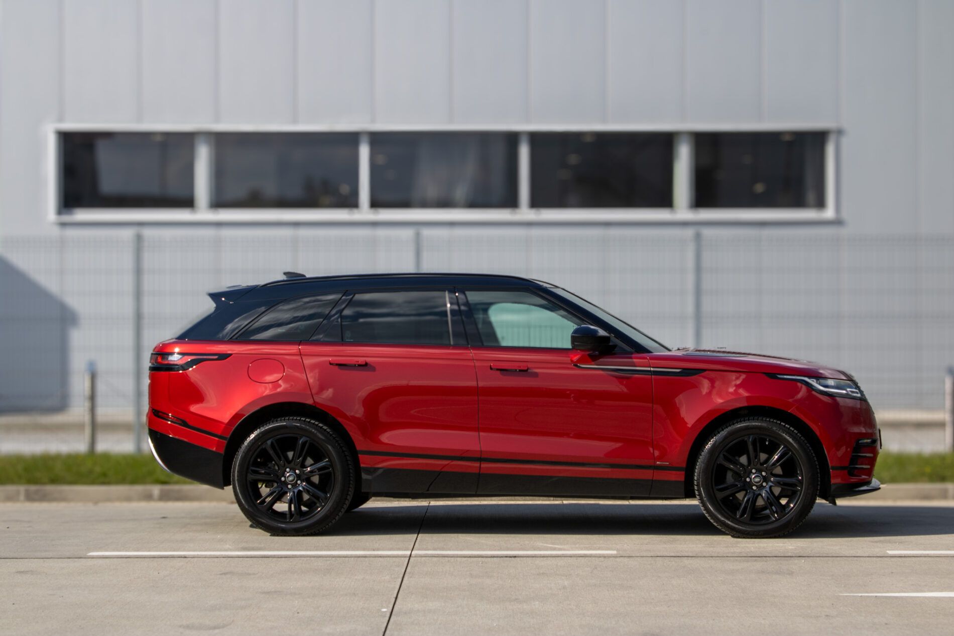 Land Rover Range Rover Velar - fotka 4