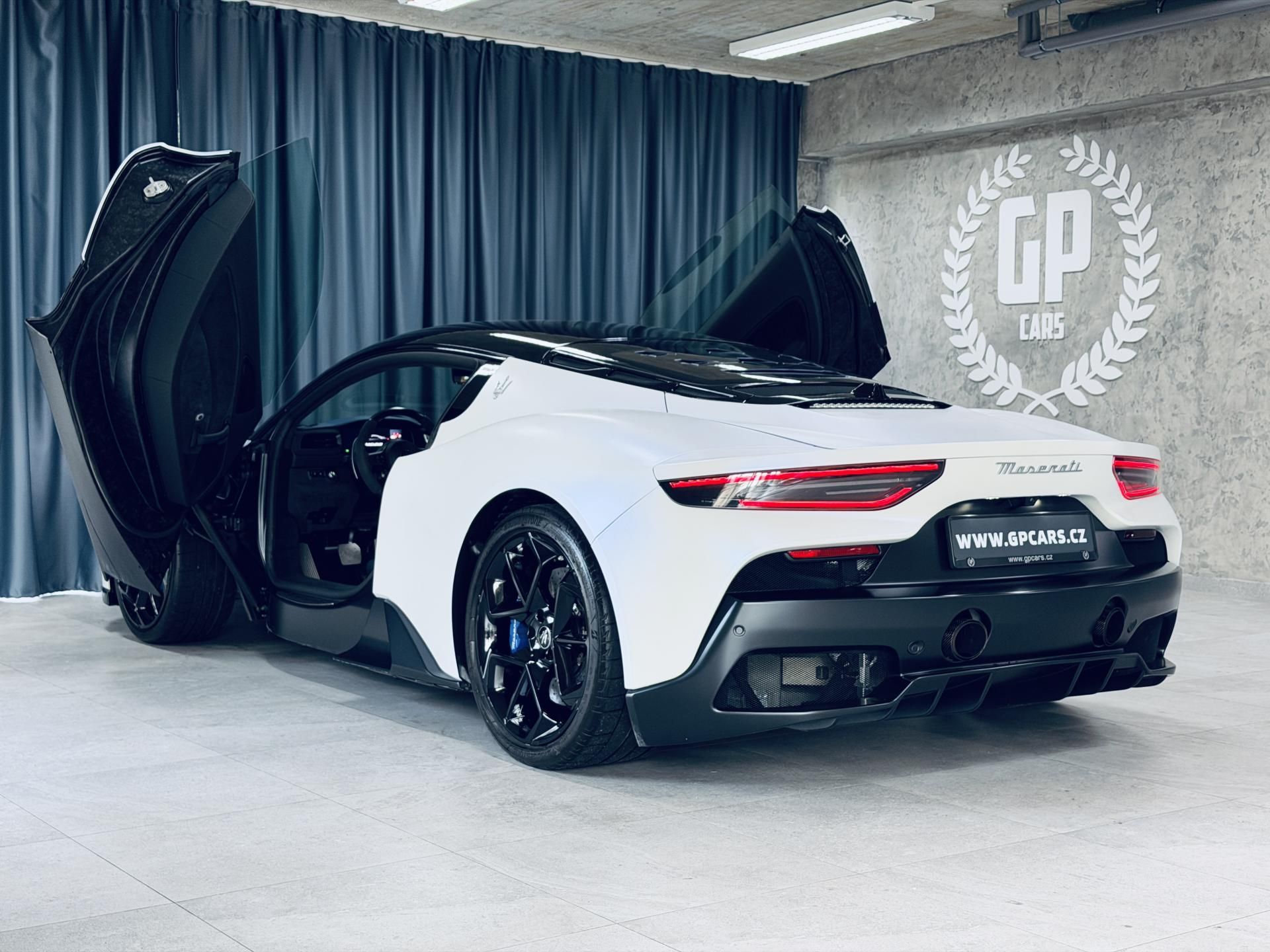 Maserati MC20, NOVITEC Bianco Audace Lift MAX - fotka 5