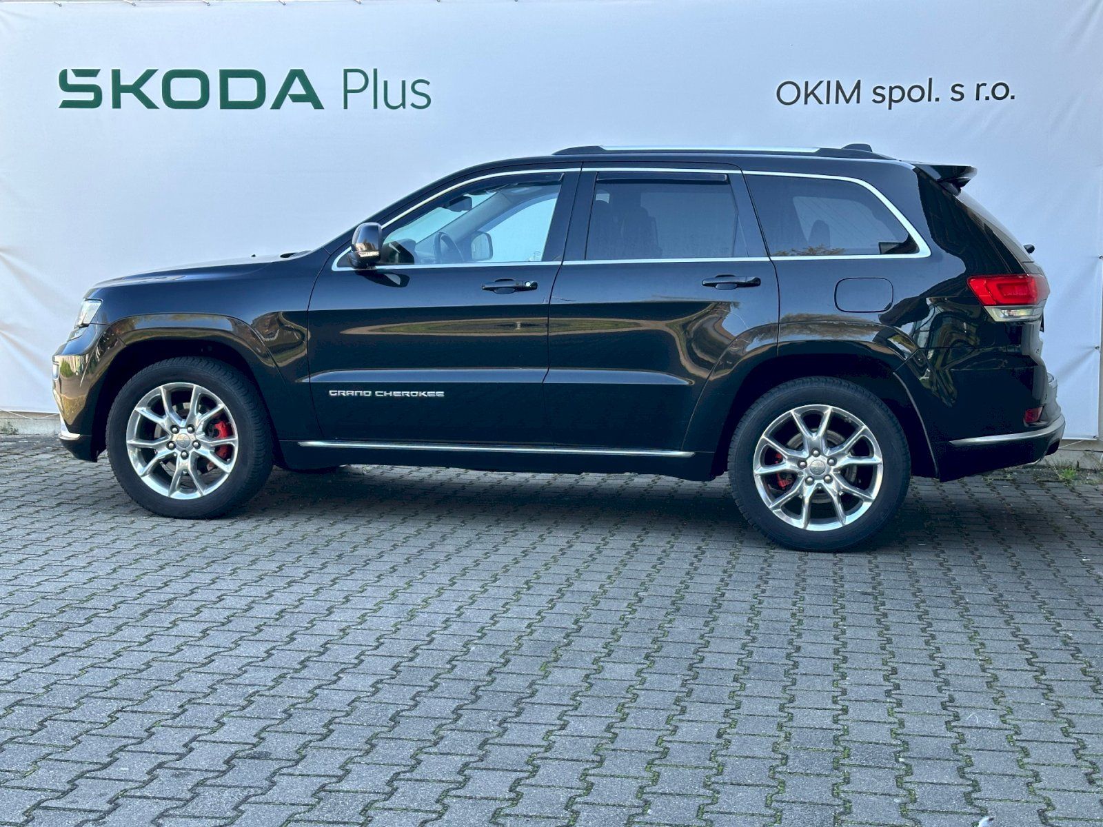 Jeep Grand Cherokee, 3,0L V6 Diesel 184kW Summit 4W - fotka 3