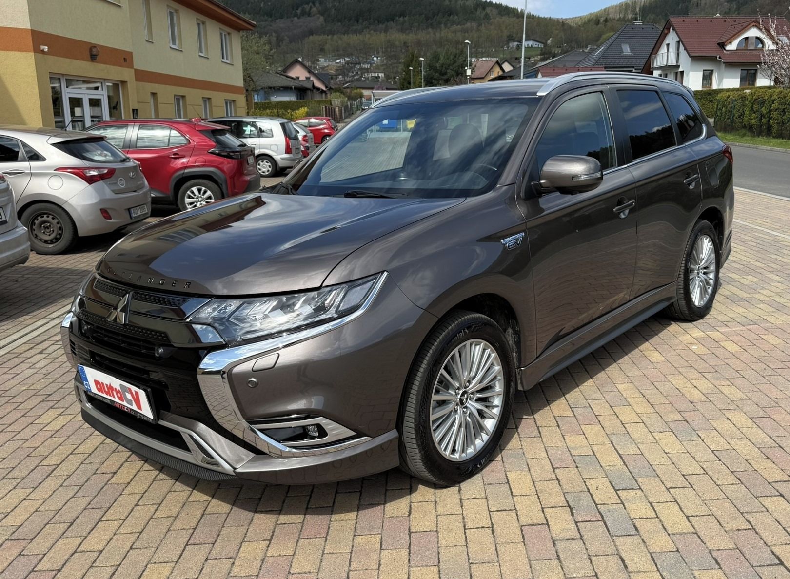 Mitsubishi Outlander, 2.4 PHEV 165kW 4x4 DPH - fotka 2