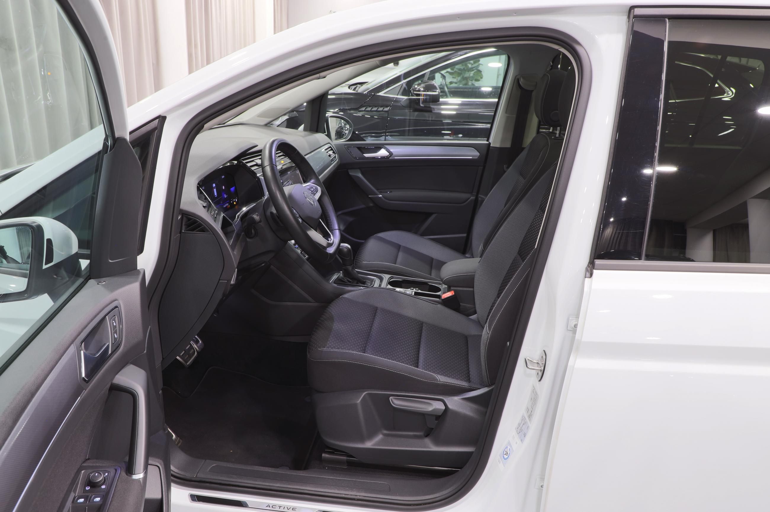 Volkswagen Touran, 2.0 TDI 110kW DSG Comfortline - fotka 5