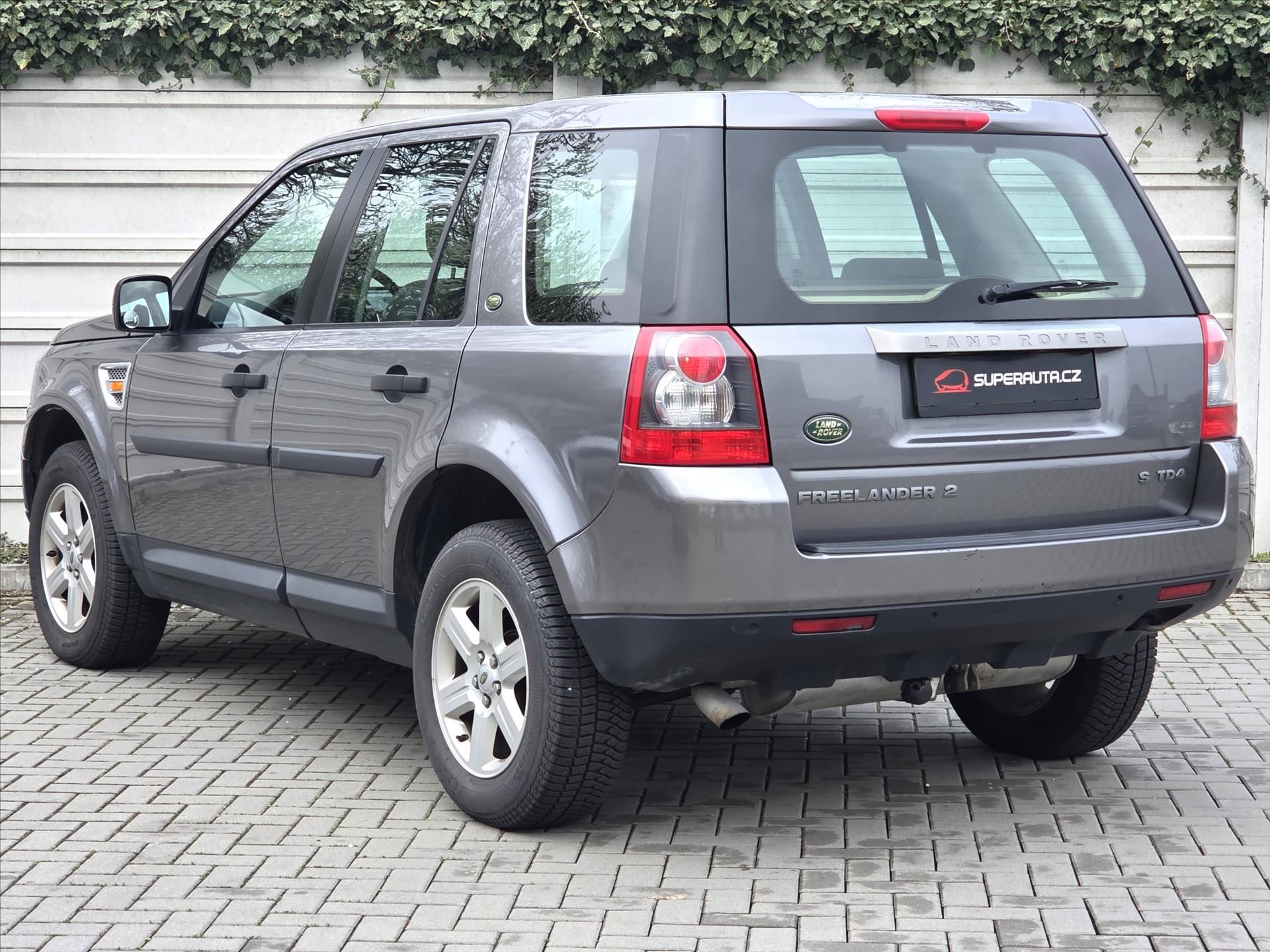 Land Rover Freelander, 2,2 TD4 118kW S A/T Tažné zař. - fotka 4